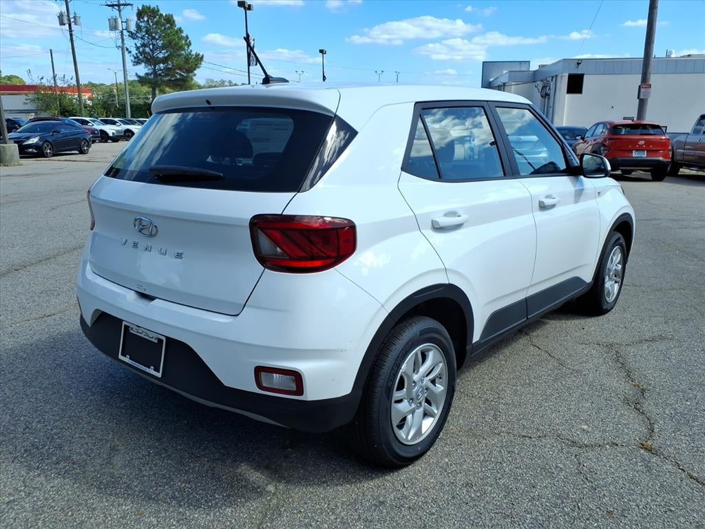 2026 Hyundai VENUE SE