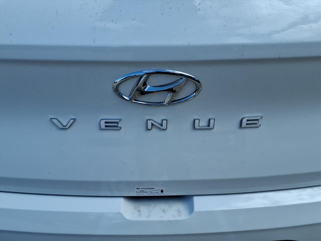 2026 Hyundai VENUE SE