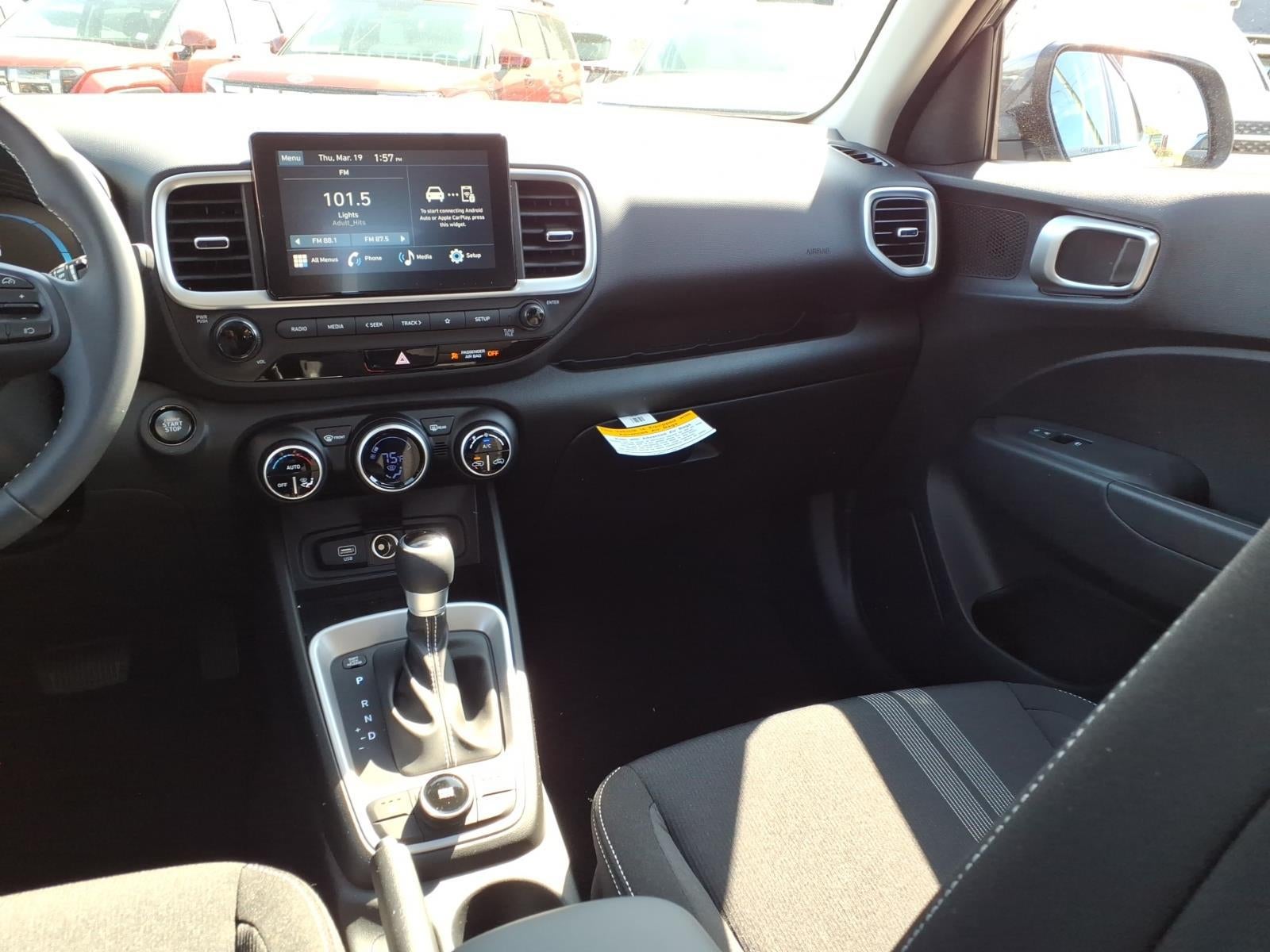 2026 Hyundai VENUE SEL