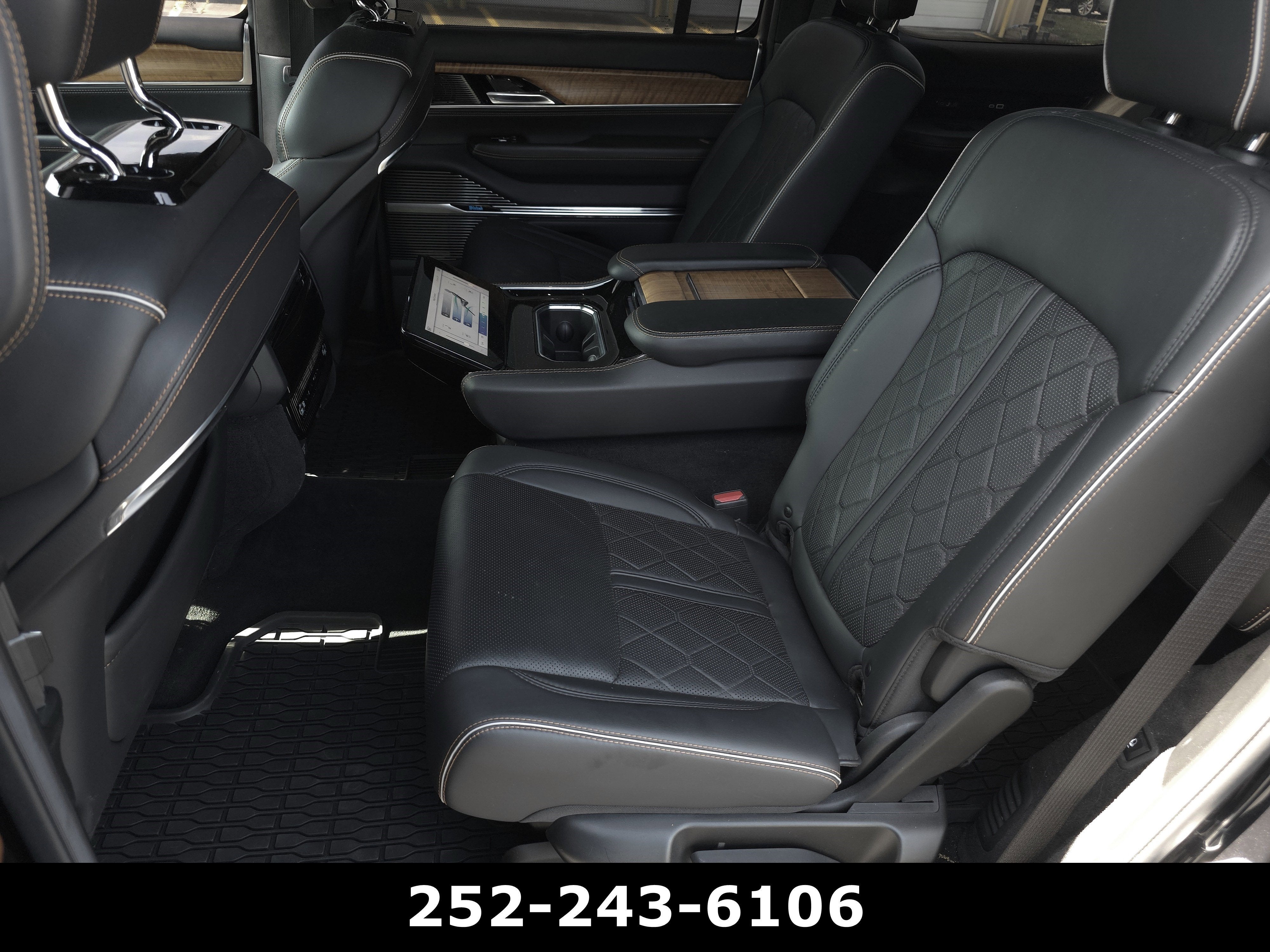 2023 Jeep Grand Wagoneer Series III