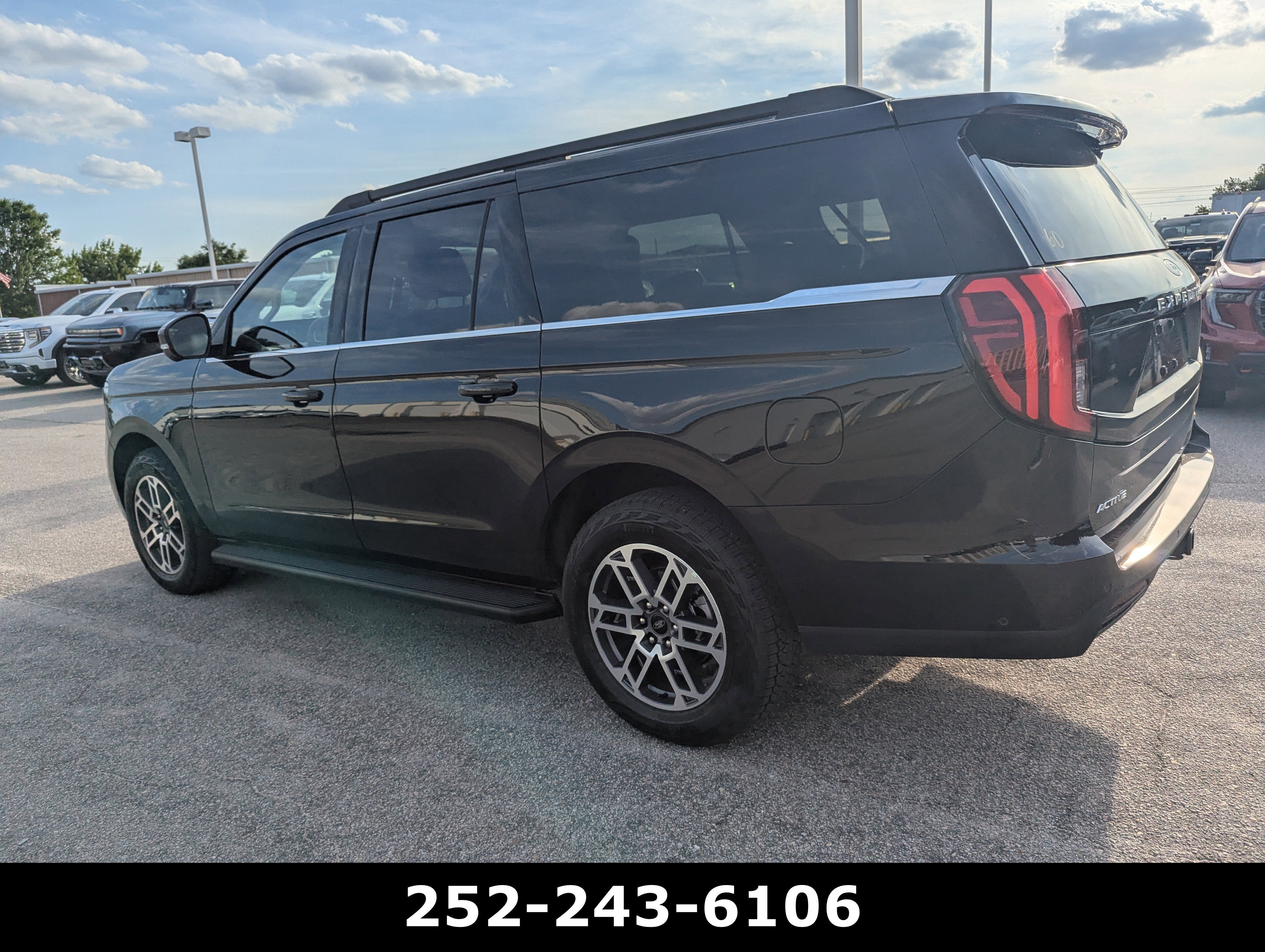 2025 Ford Expedition Max Active