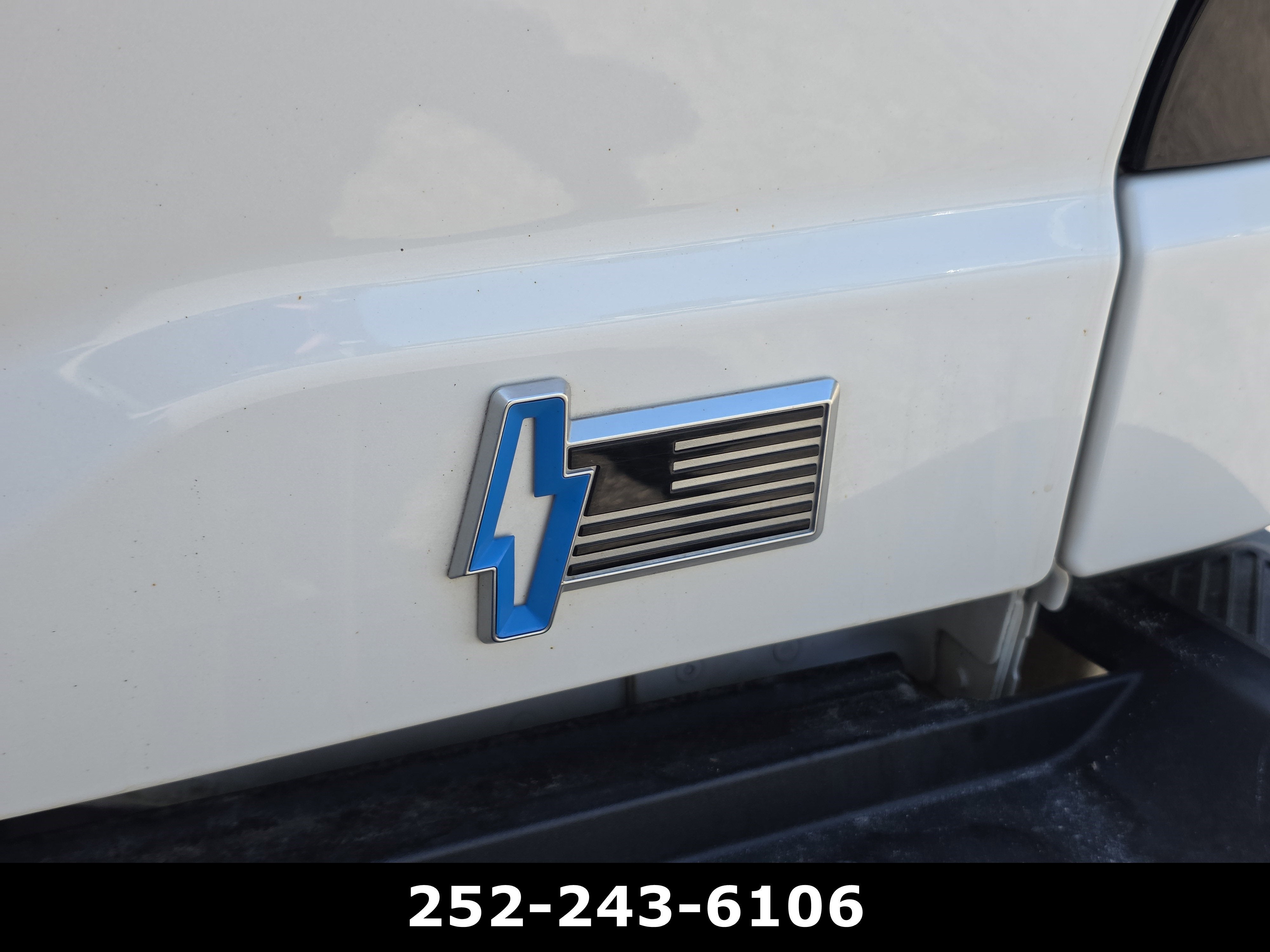 2022 Ford F-150 Lightning Pro