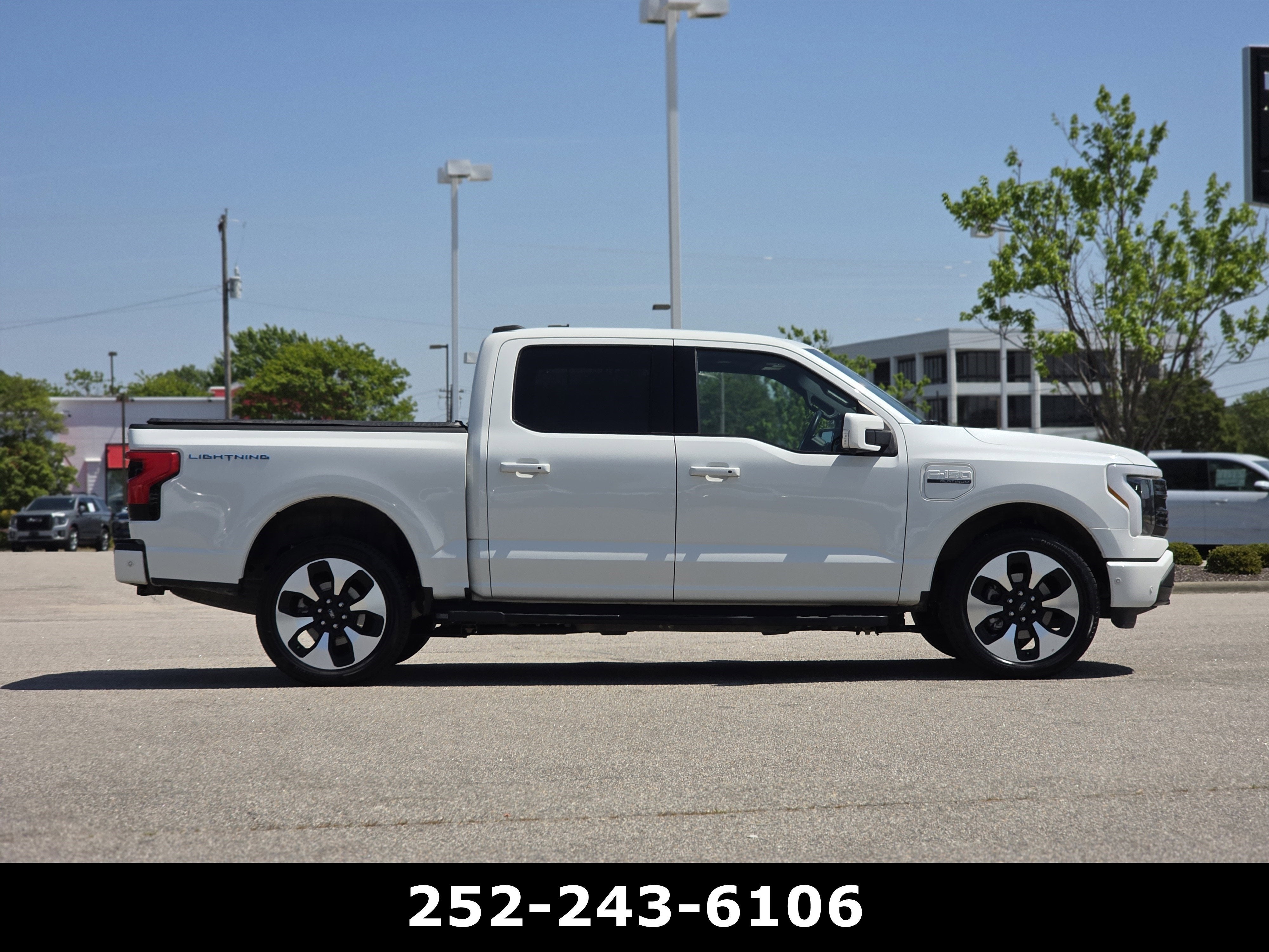 2022 Ford F-150 Lightning Pro