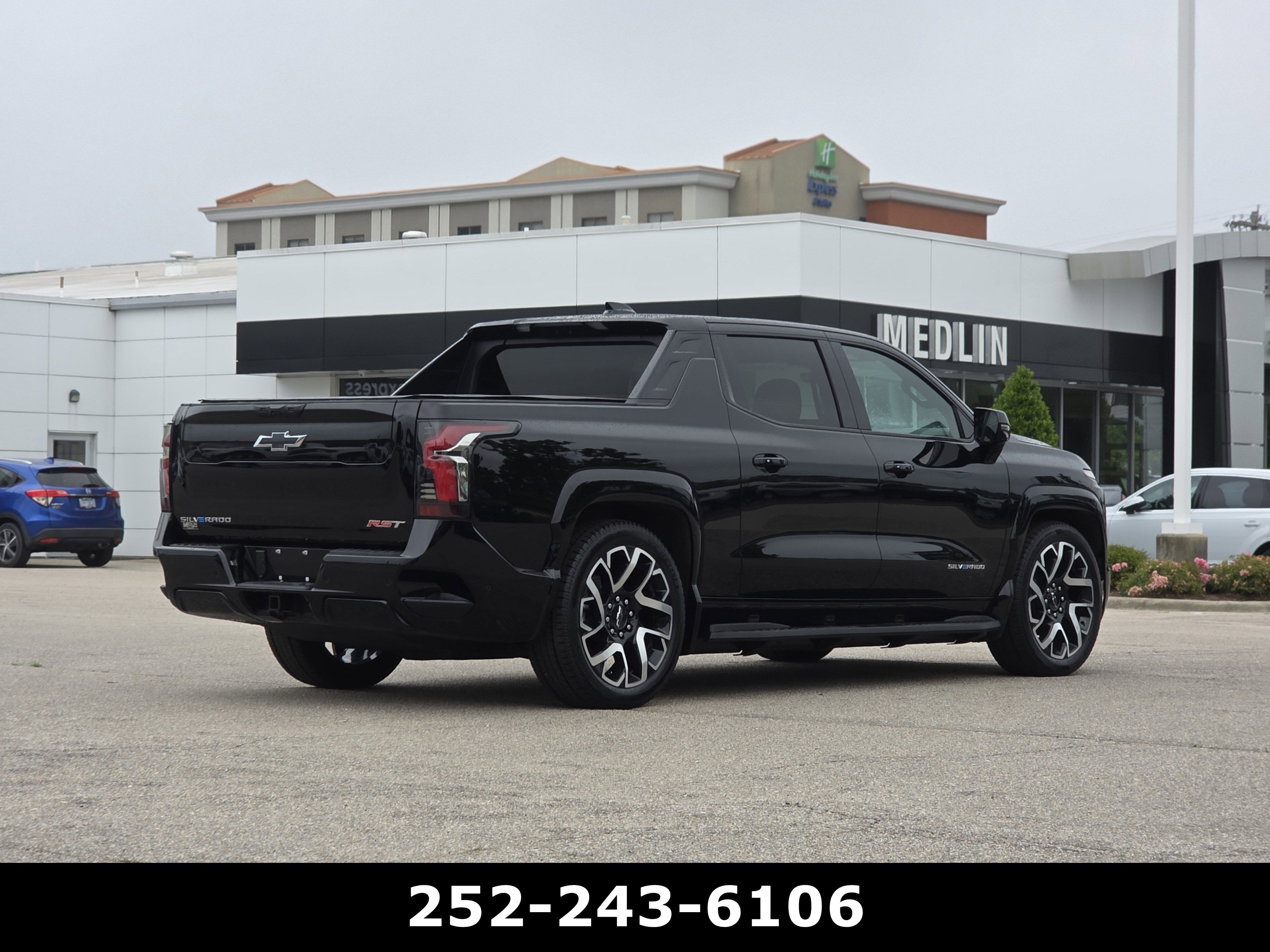 2025 Chevrolet Silverado EV RST - Max Range