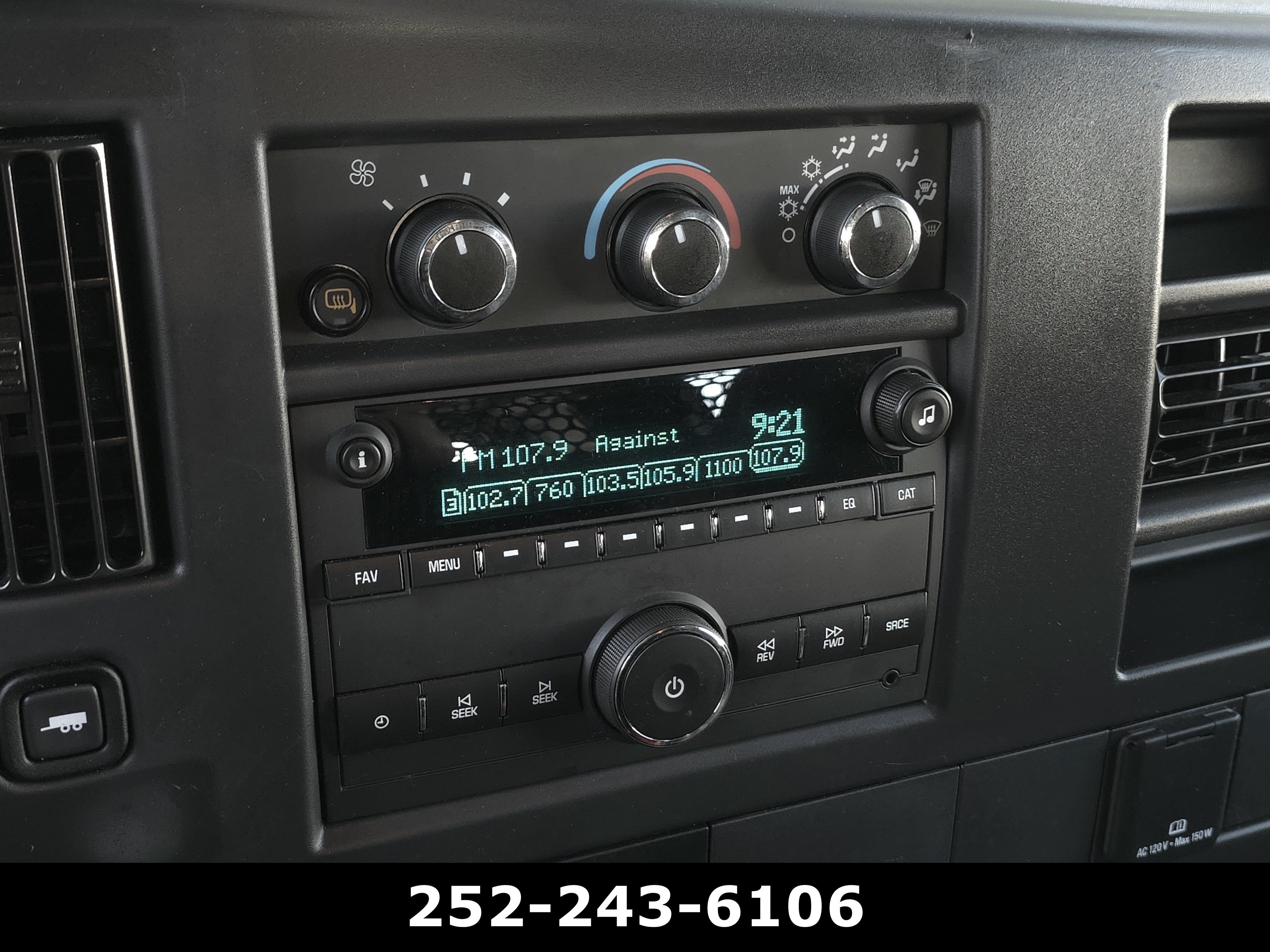 2025 Chevrolet Express Cargo WT