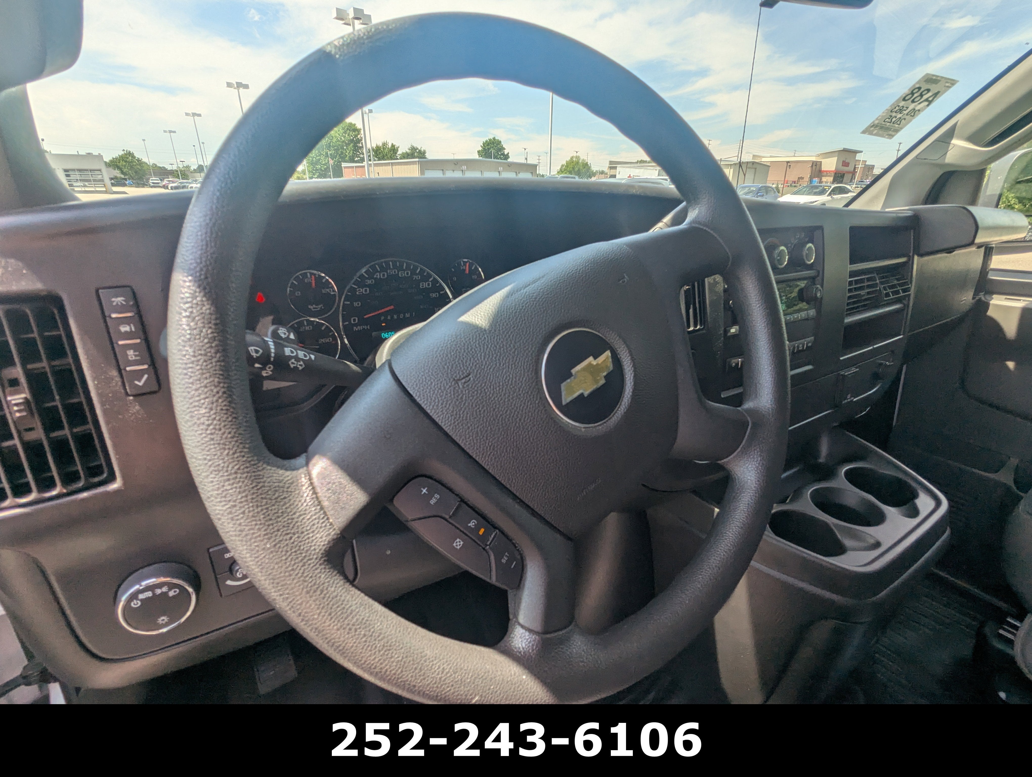 2025 Chevrolet Express Cargo WT