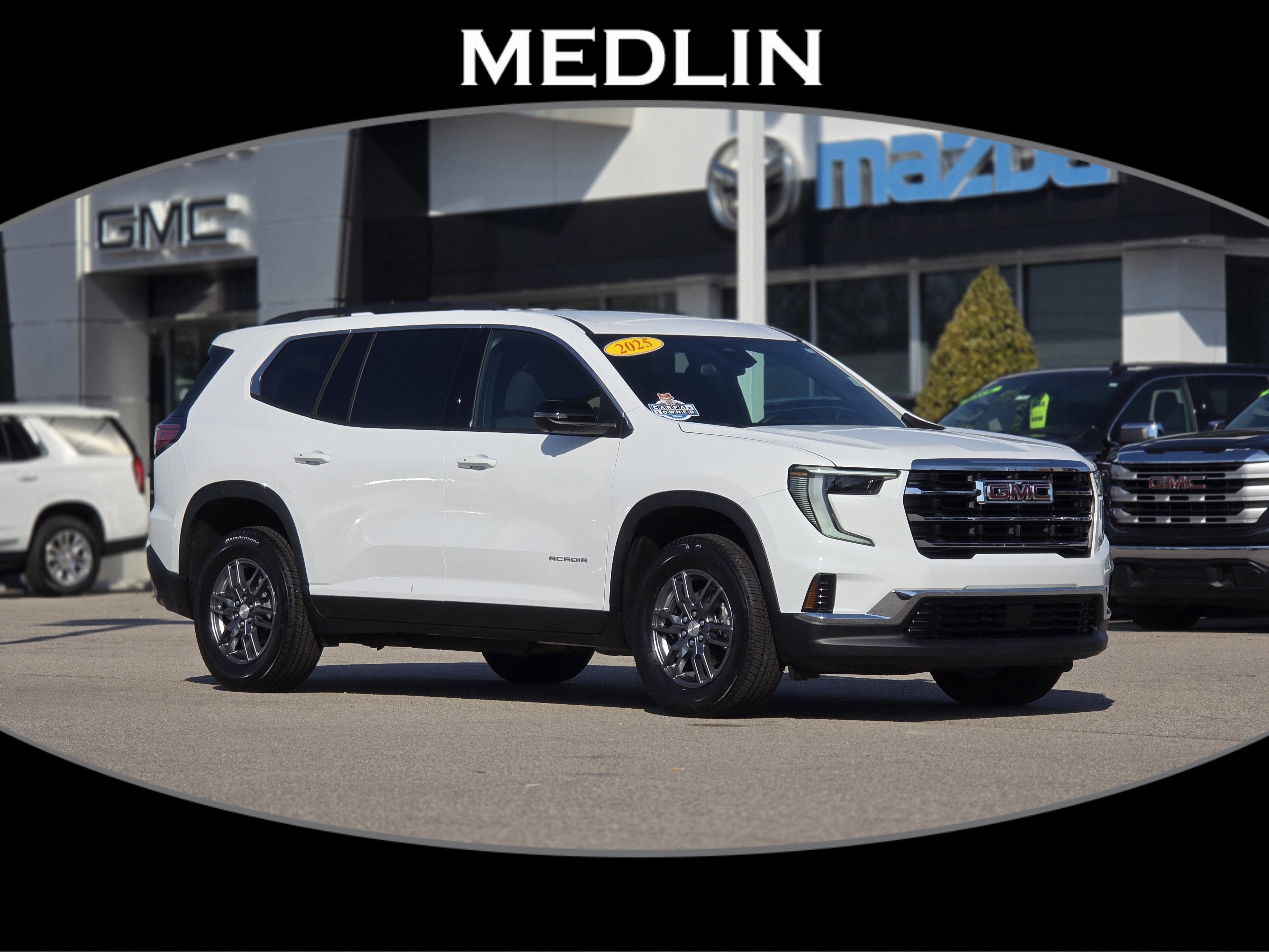 2025 GMC Acadia Elevation