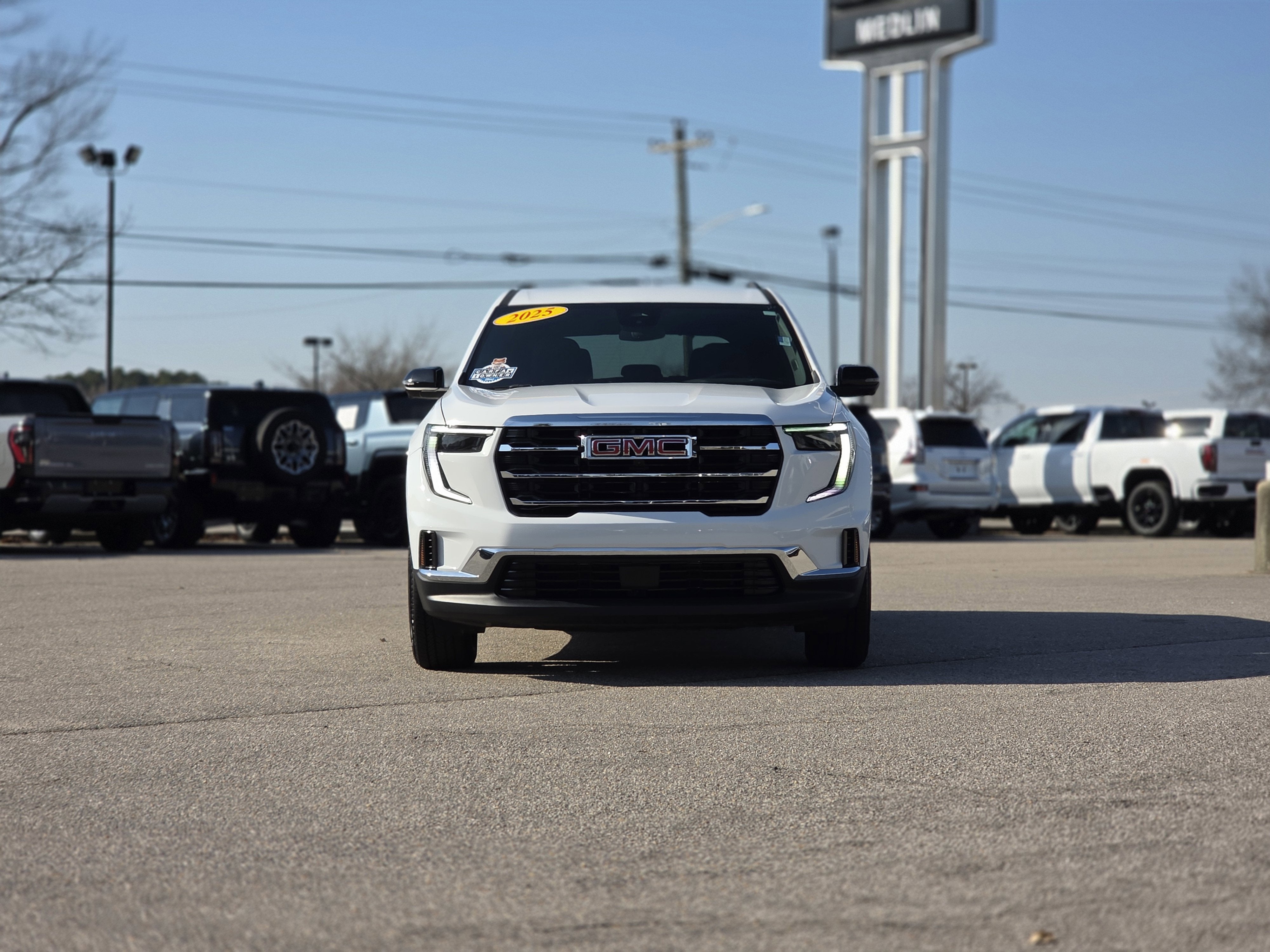 2025 GMC Acadia Elevation