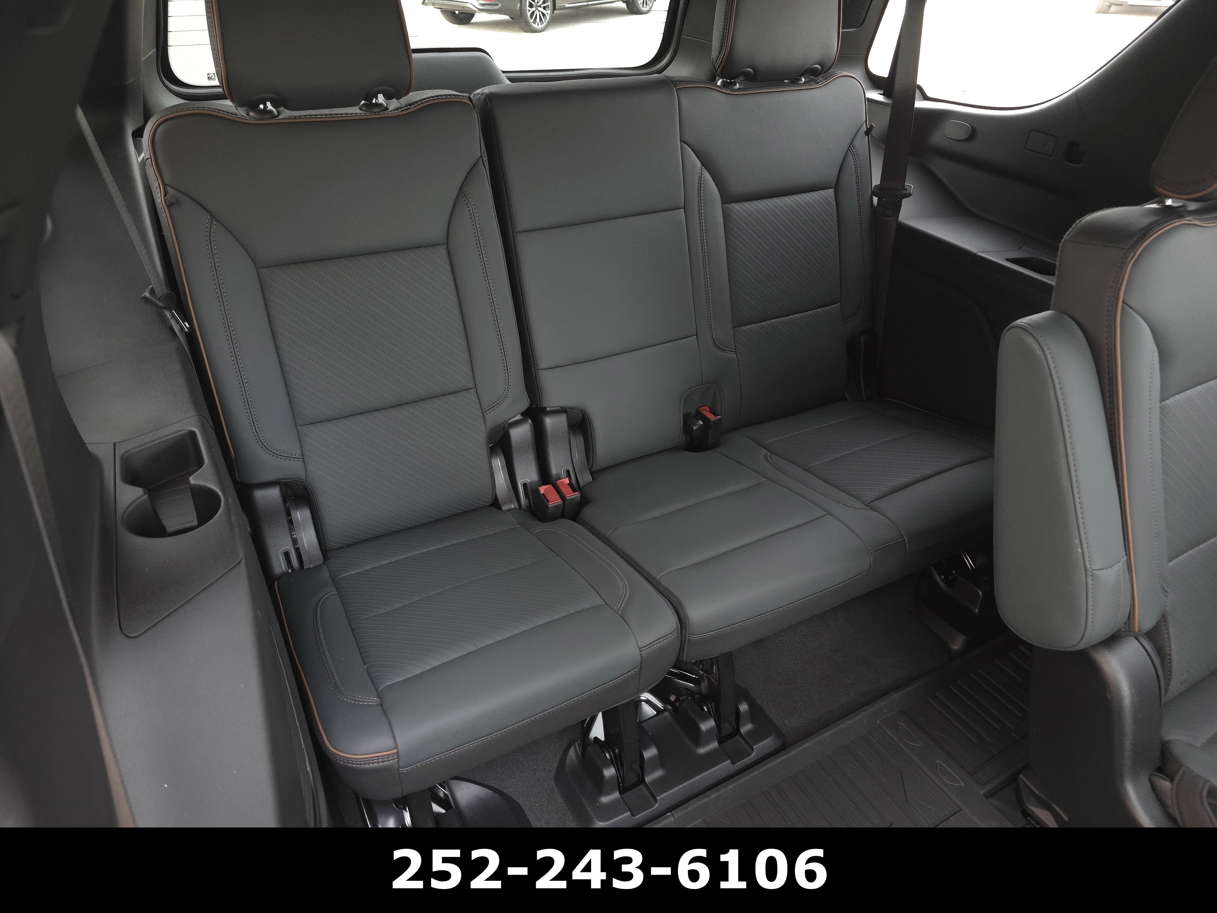 2025 GMC Yukon AT4