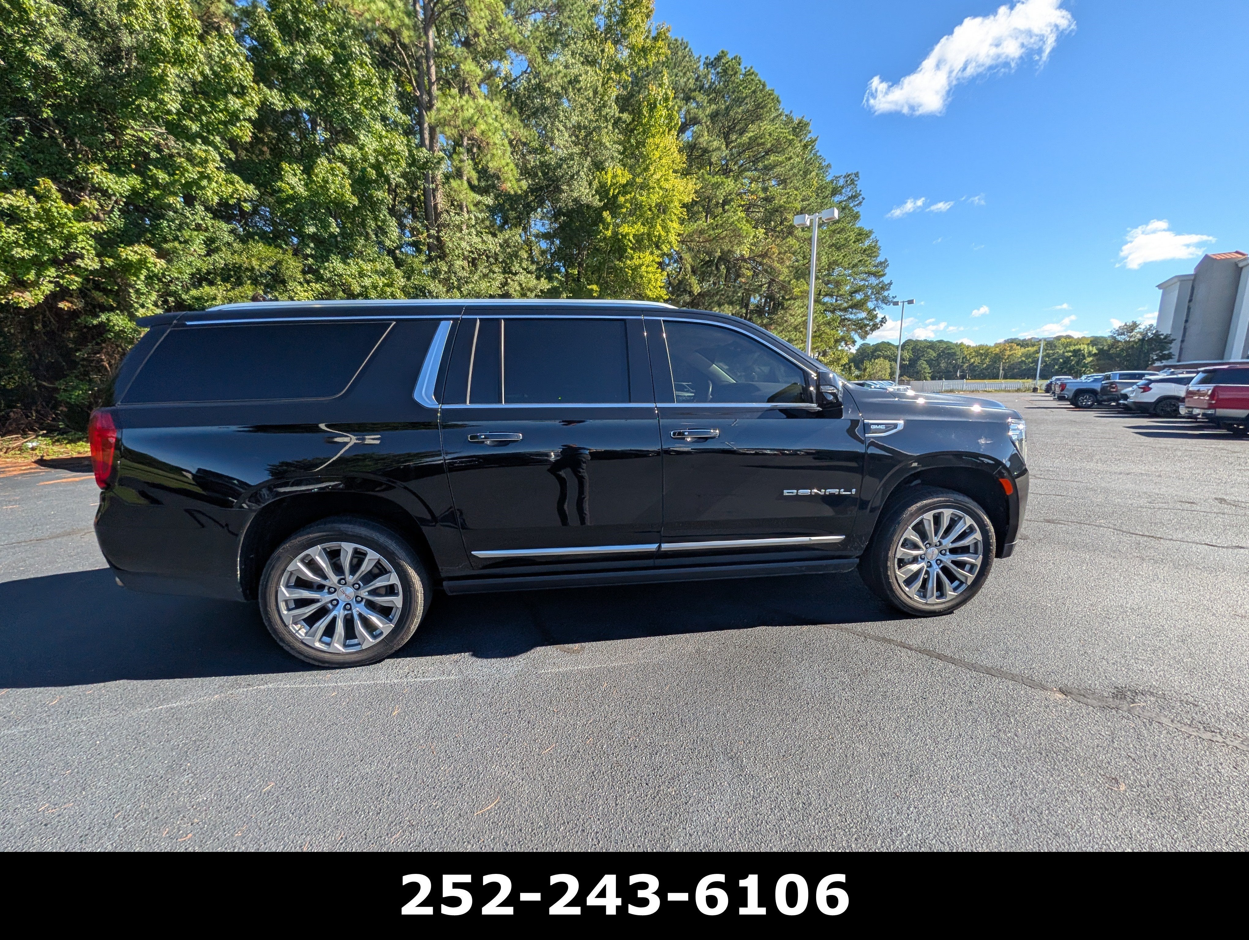 2023 GMC Yukon XL Denali