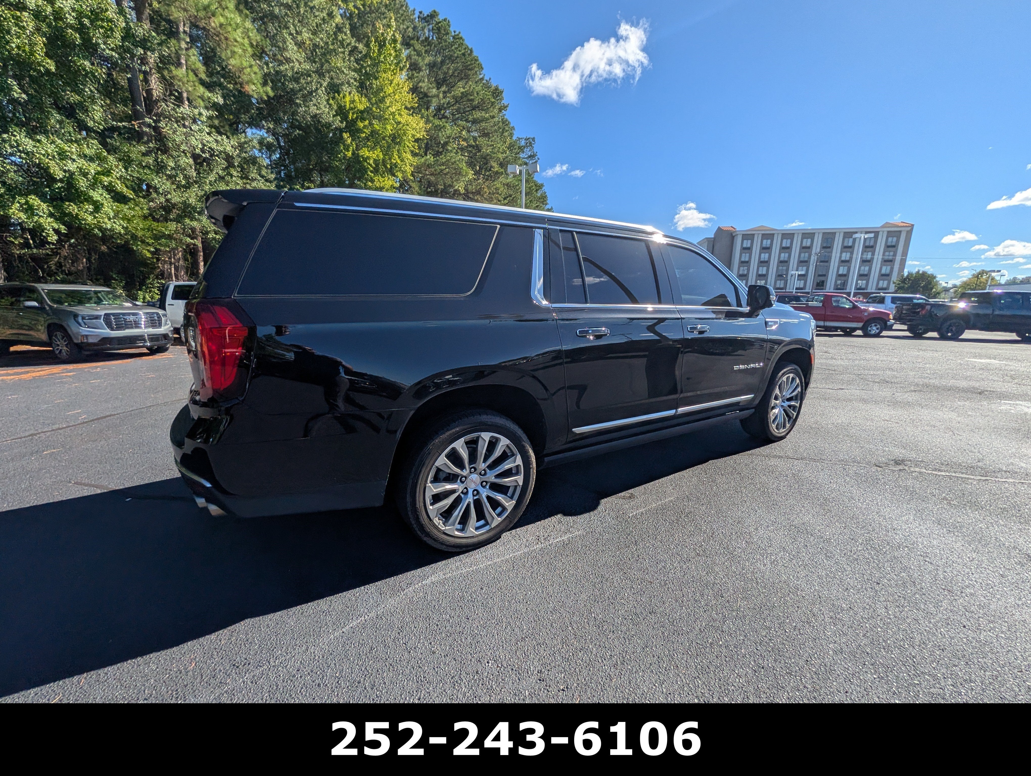 2023 GMC Yukon XL Denali