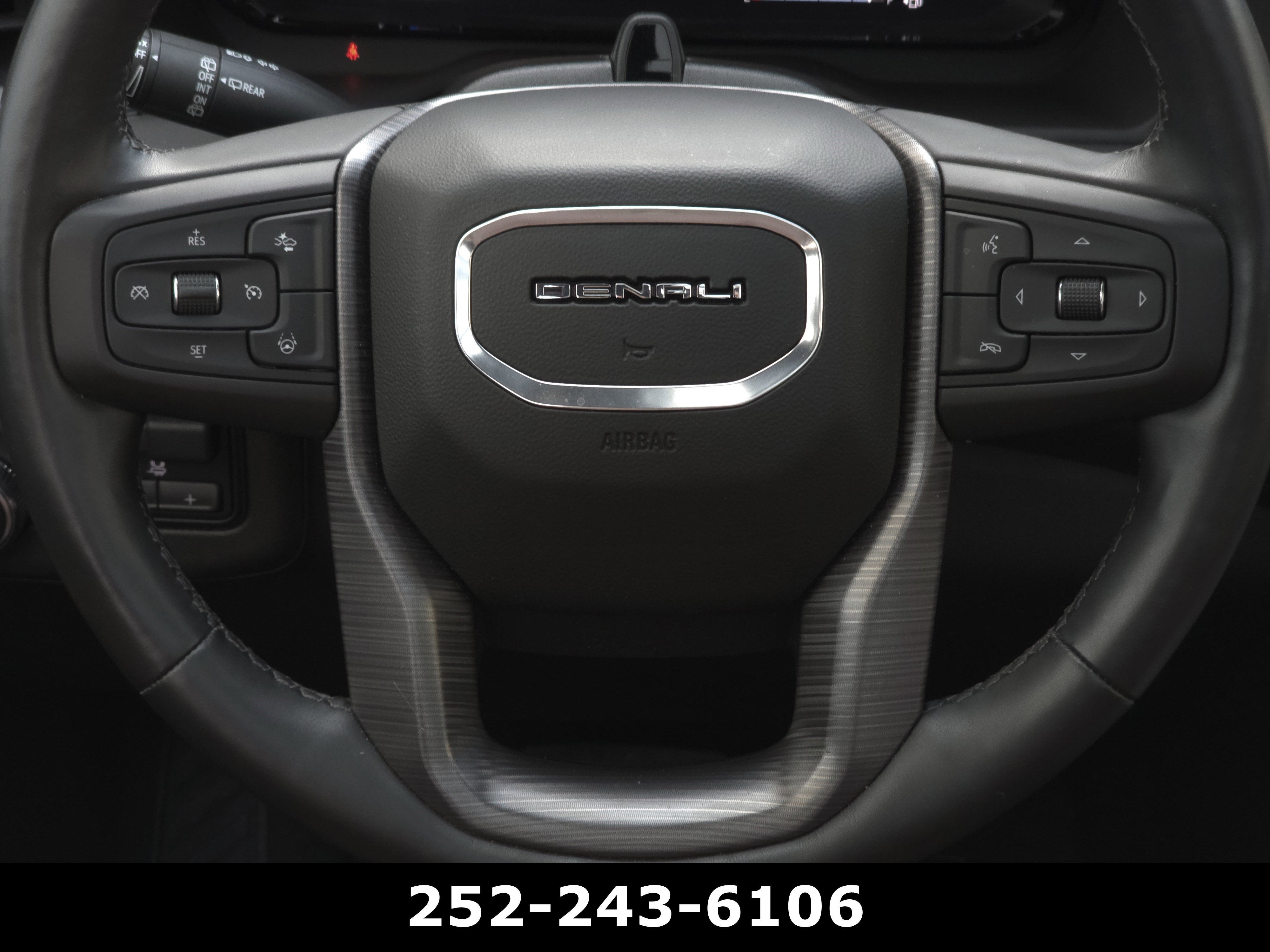 2023 GMC Yukon XL Denali Ultimate