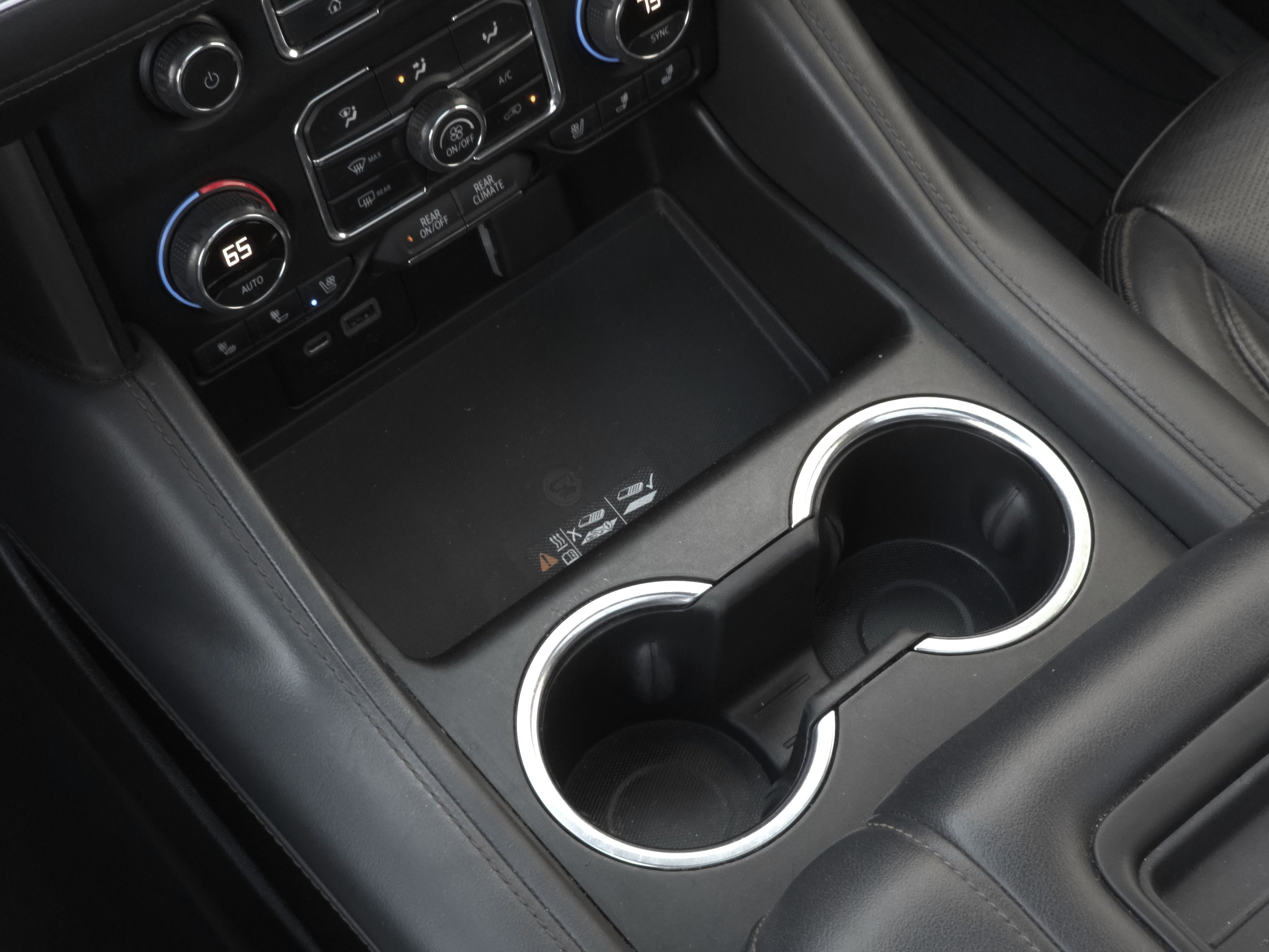 2021 Chevrolet Suburban High Country