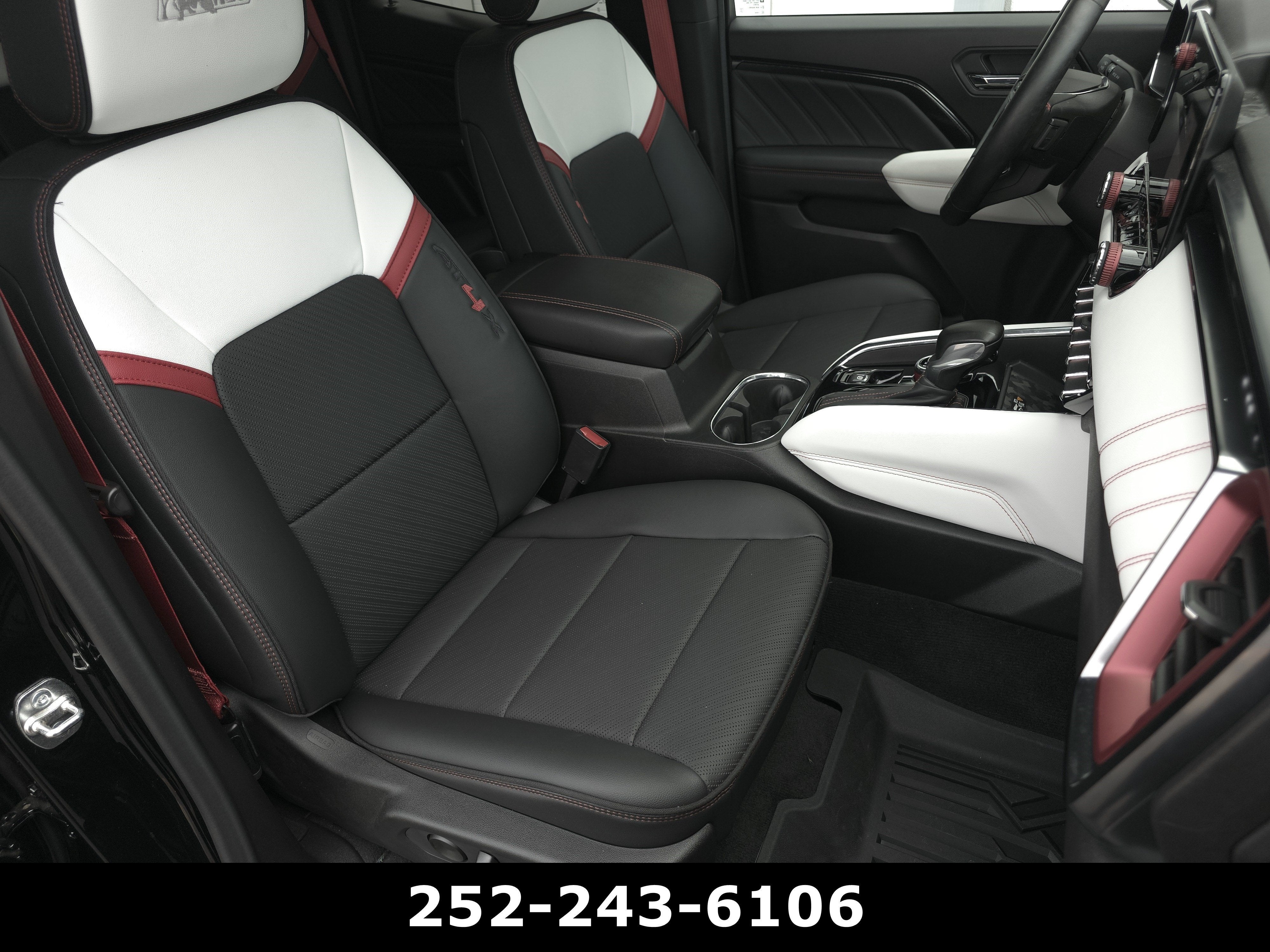 2025 GMC Canyon AT4