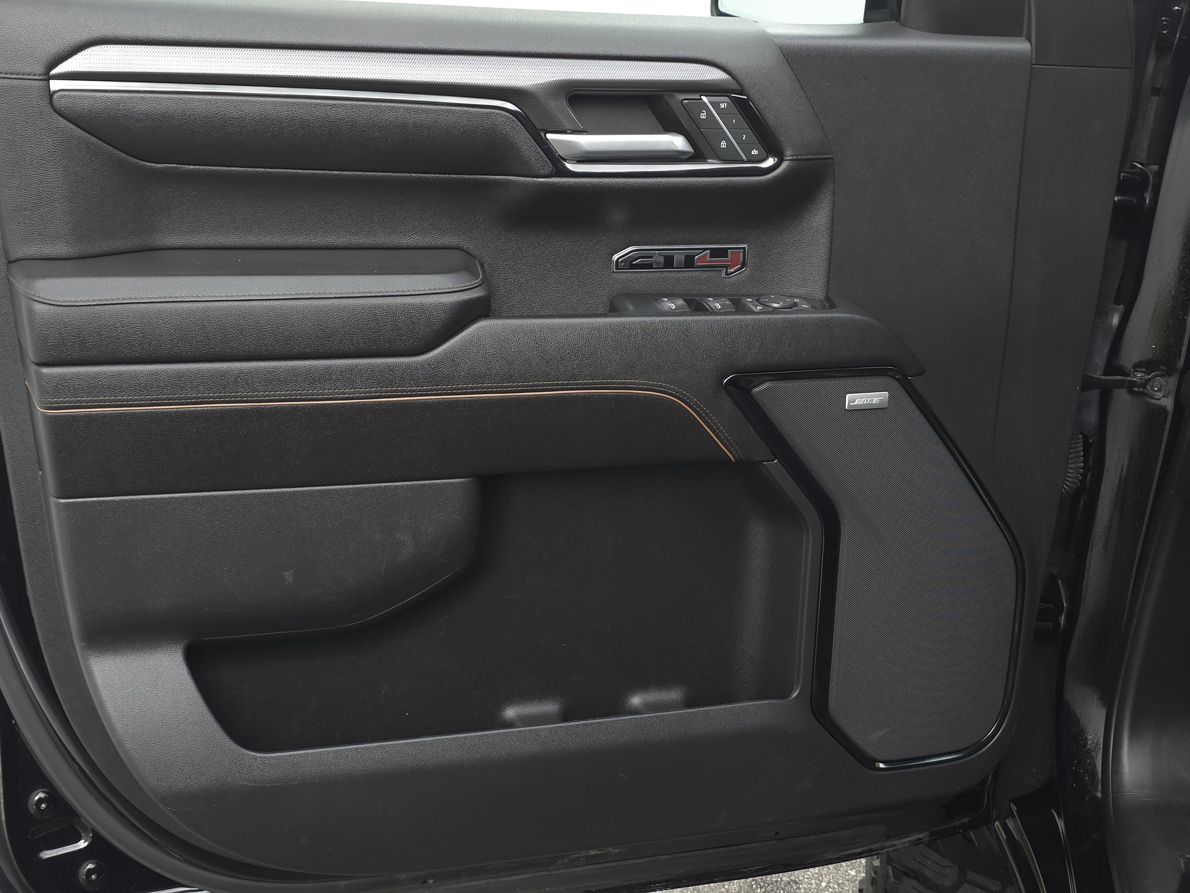 2023 GMC Sierra 1500 AT4