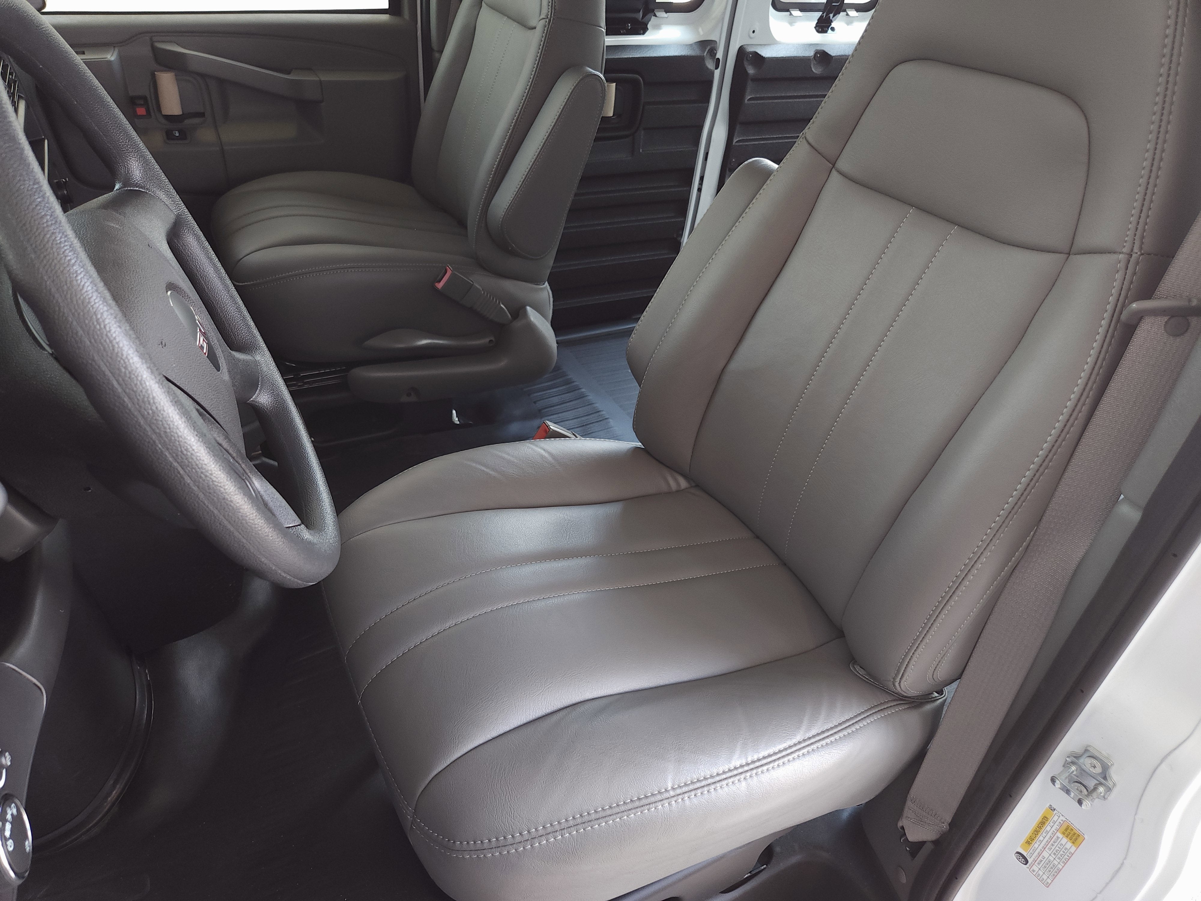 2025 GMC Savana Cargo 2500 Work Van