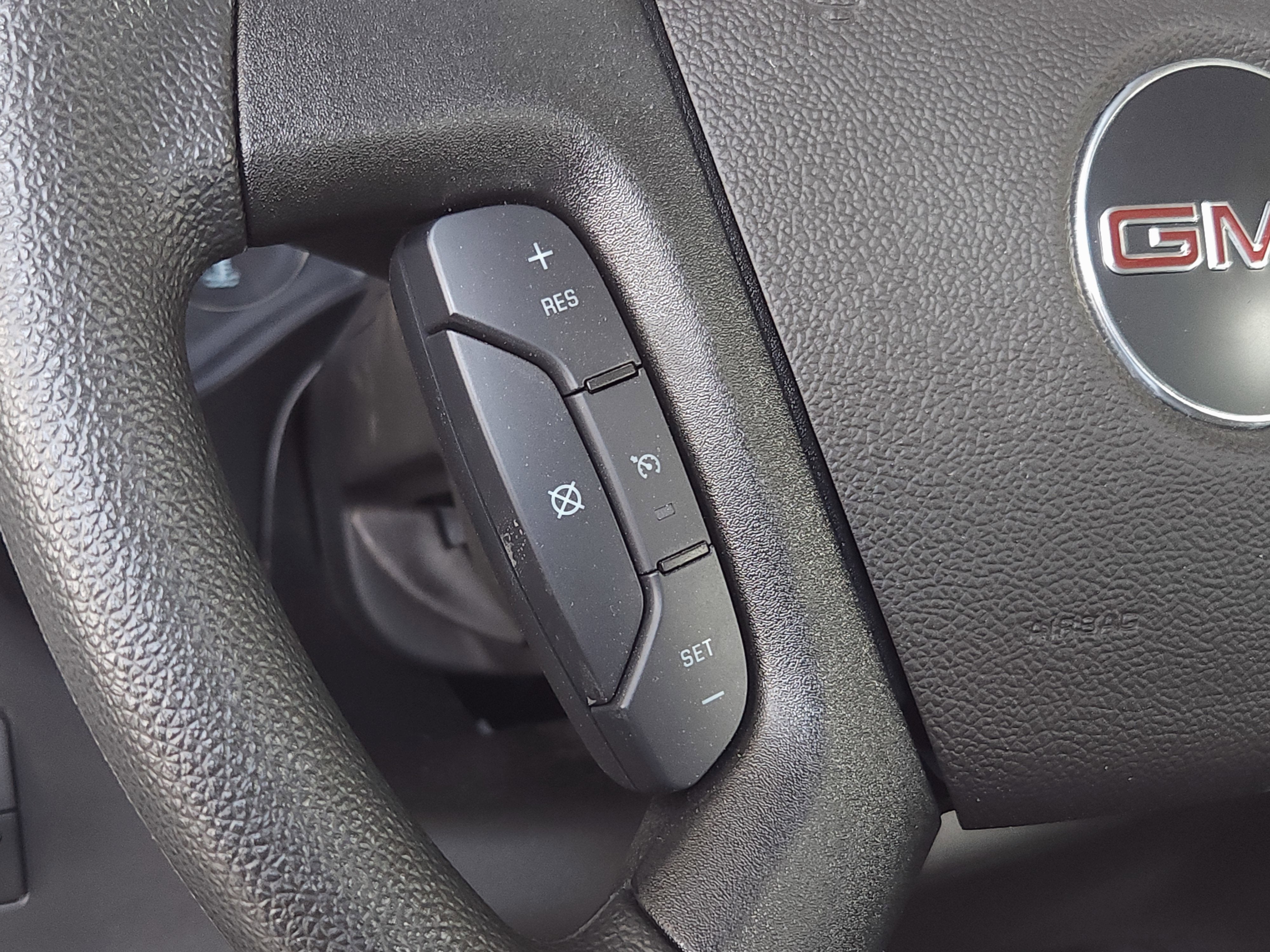 2025 GMC Savana Cargo 2500 Work Van