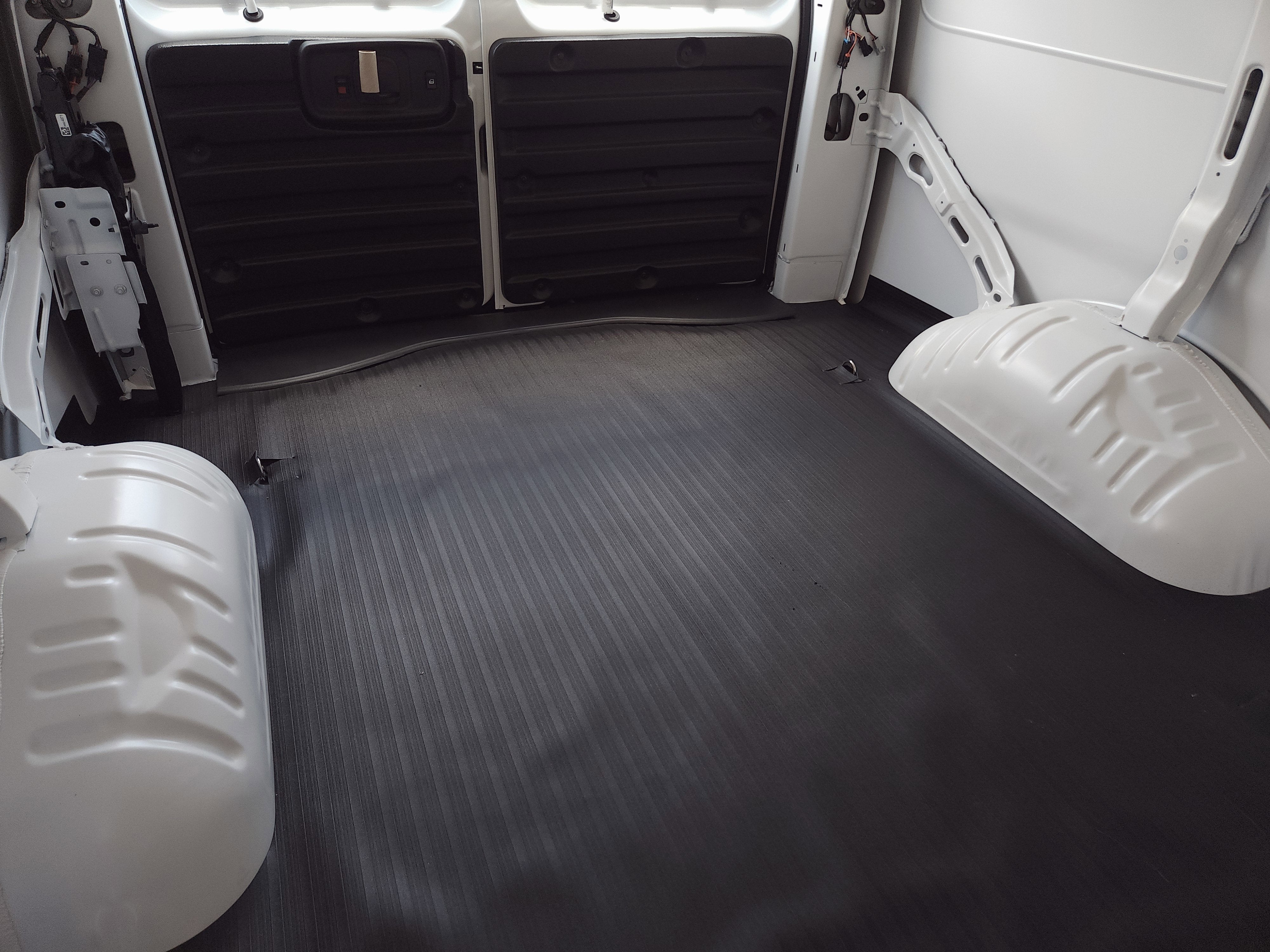 2025 GMC Savana Cargo 2500 Work Van