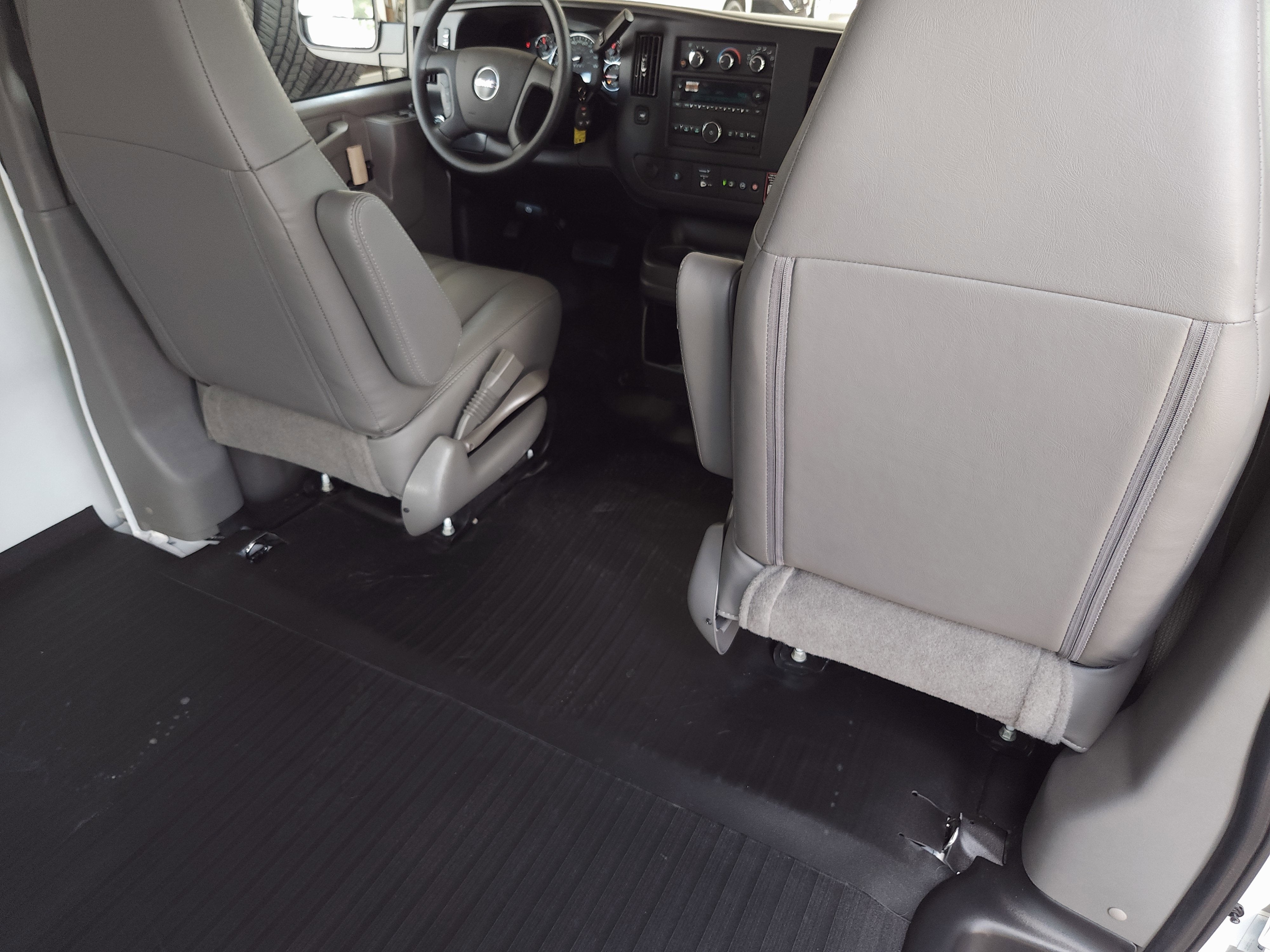 2025 GMC Savana Cargo 2500 Work Van