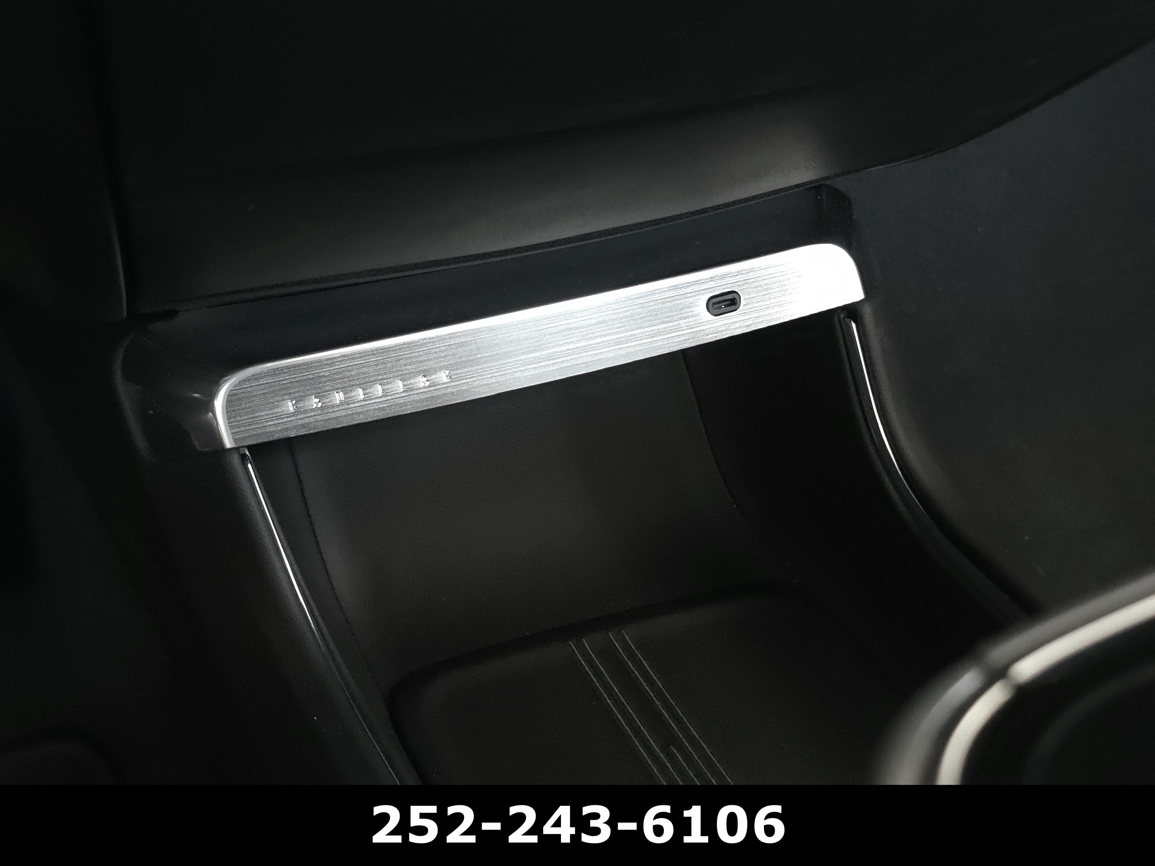 2024 Cadillac LYRIQ Sport 3