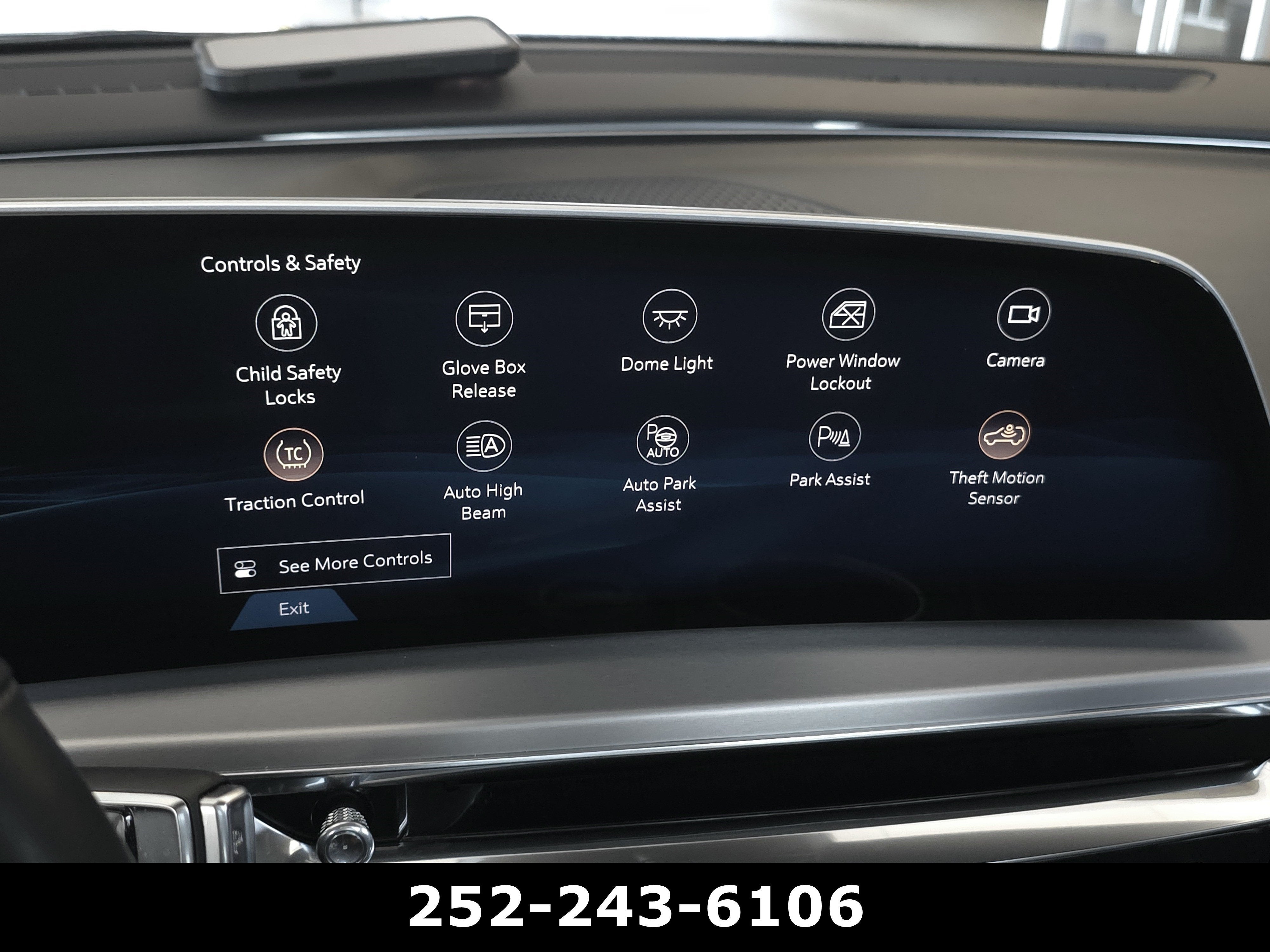 2024 Cadillac LYRIQ Sport 3