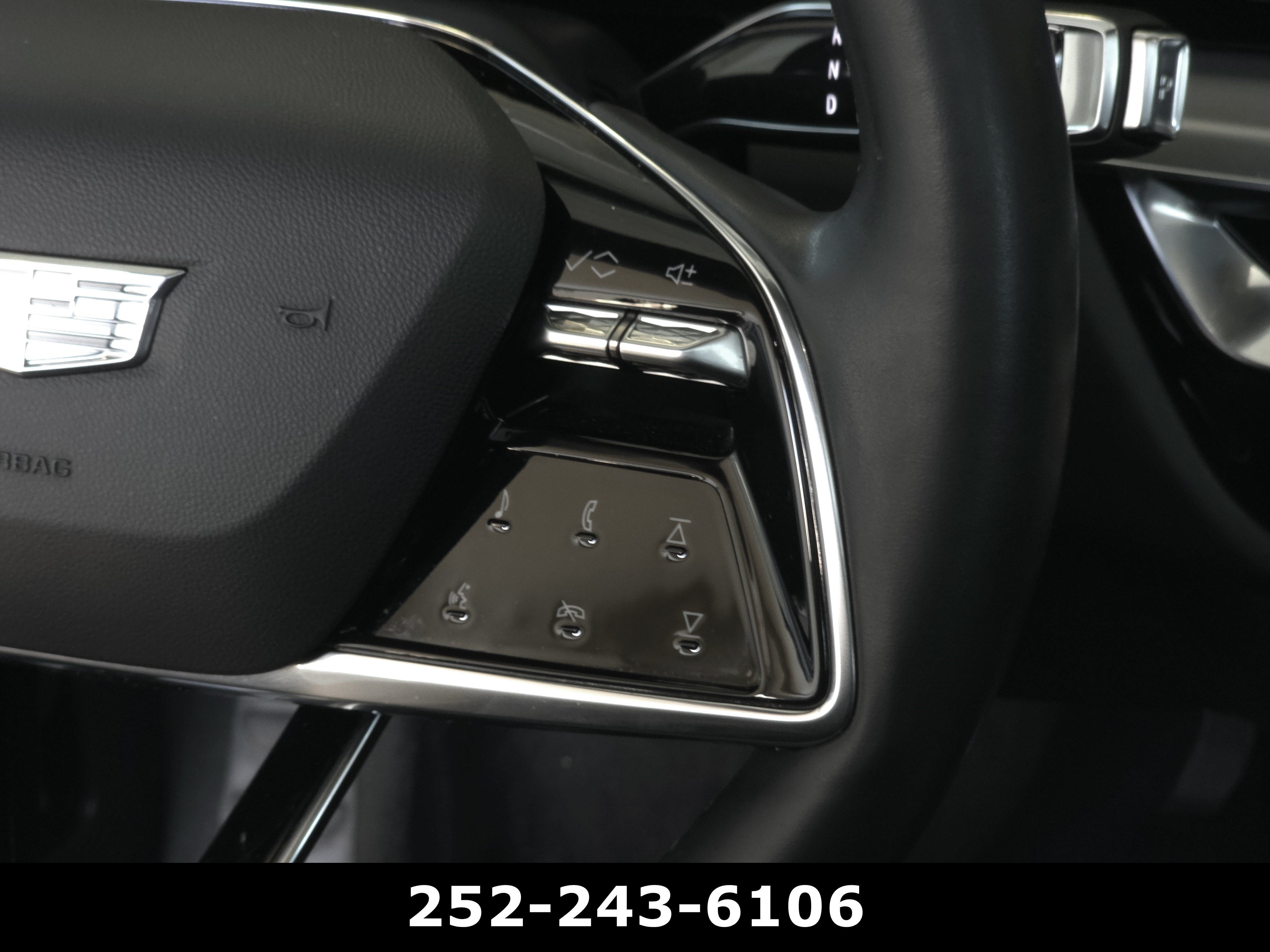 2024 Cadillac LYRIQ Sport 3