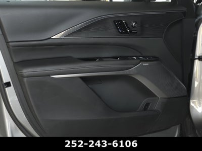 2024 Cadillac LYRIQ Sport 3