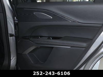 2024 Cadillac LYRIQ Sport 3