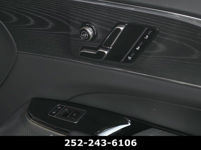 2024 Cadillac LYRIQ Sport 3