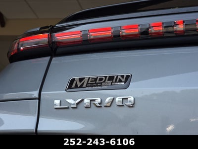 2024 Cadillac LYRIQ Sport 3
