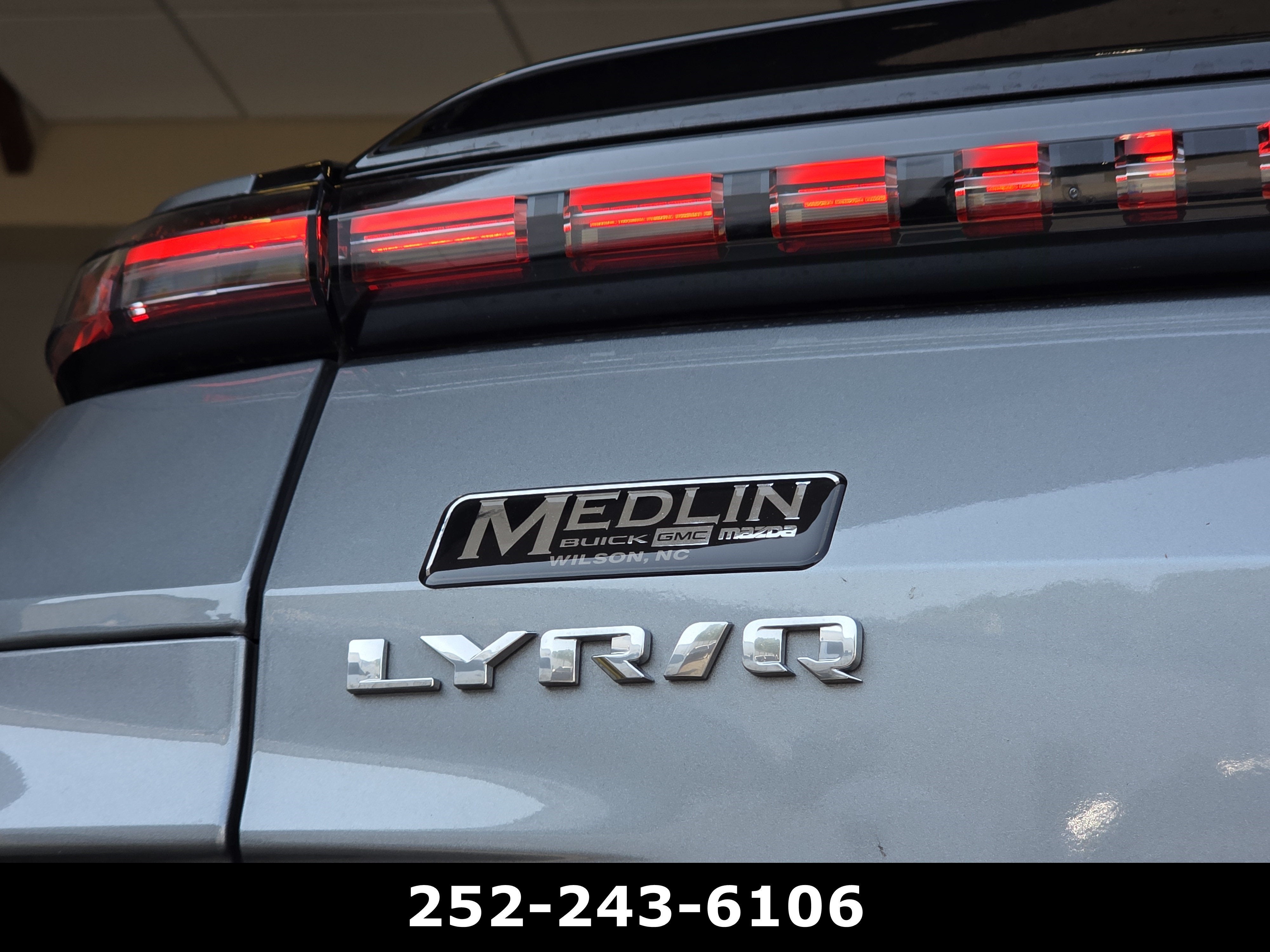 2024 Cadillac LYRIQ Sport 3