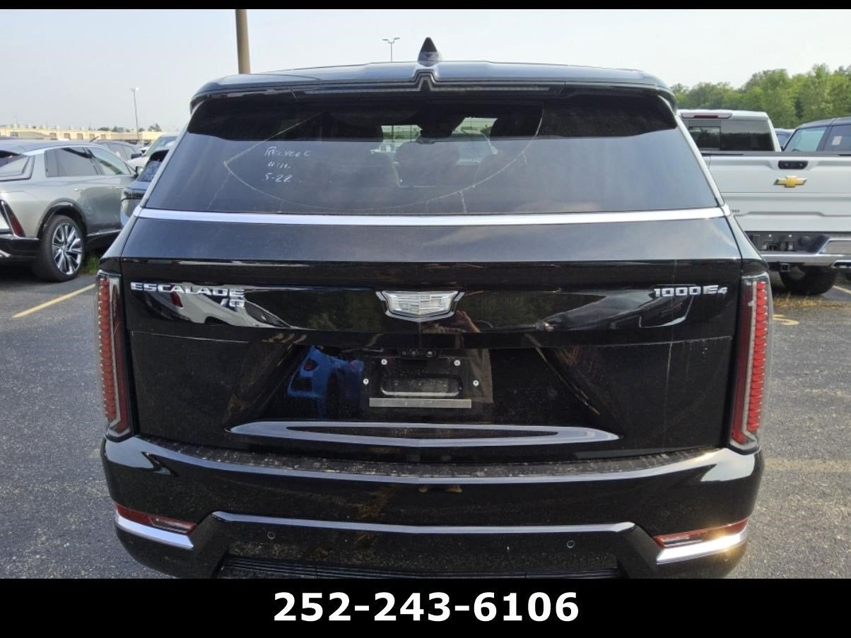2026 Cadillac ESCALADE IQ Luxury