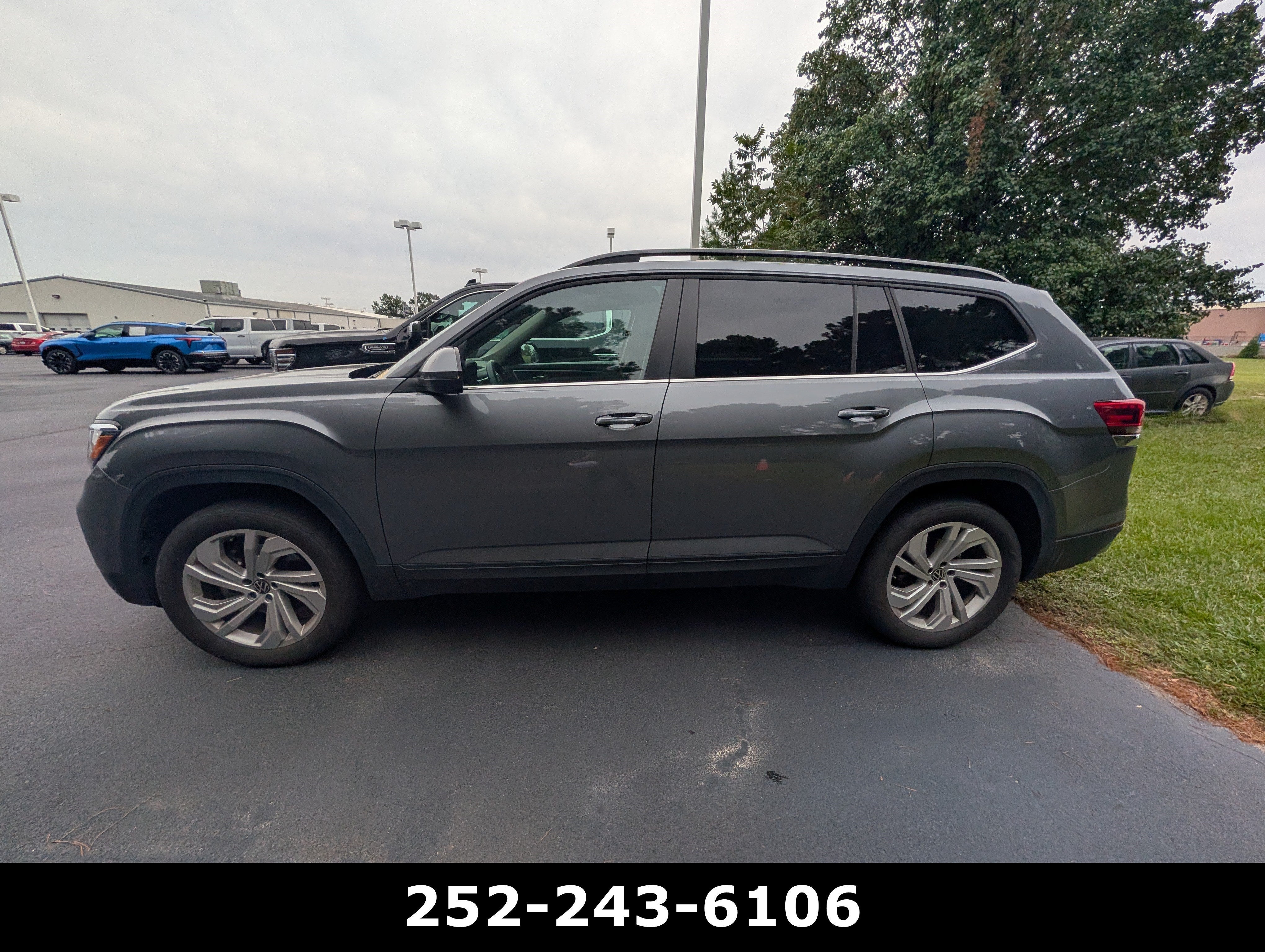 2023 Volkswagen Atlas 3.6L V6 SE w/Technology