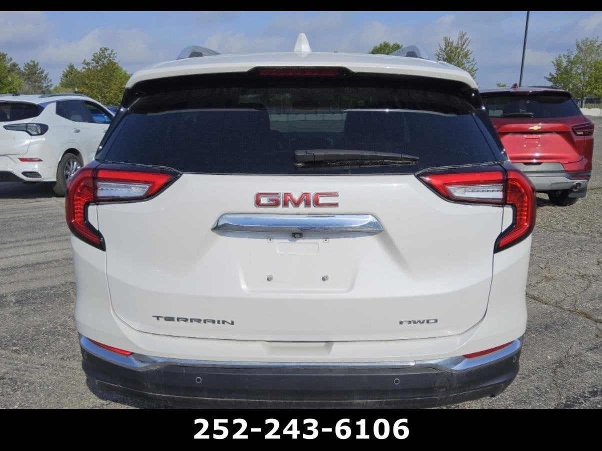 2024 GMC Terrain SLT