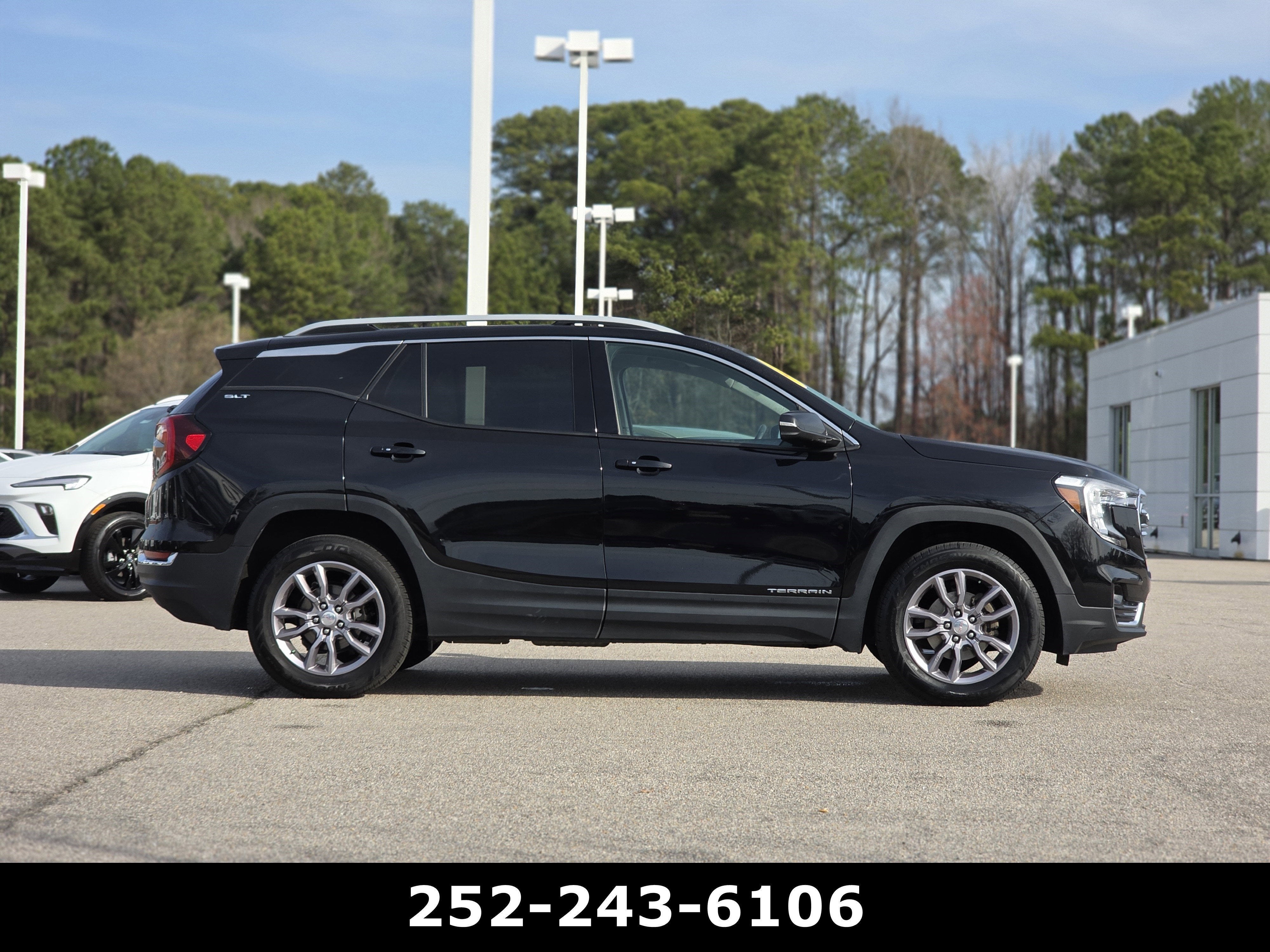 2023 GMC Terrain SLT