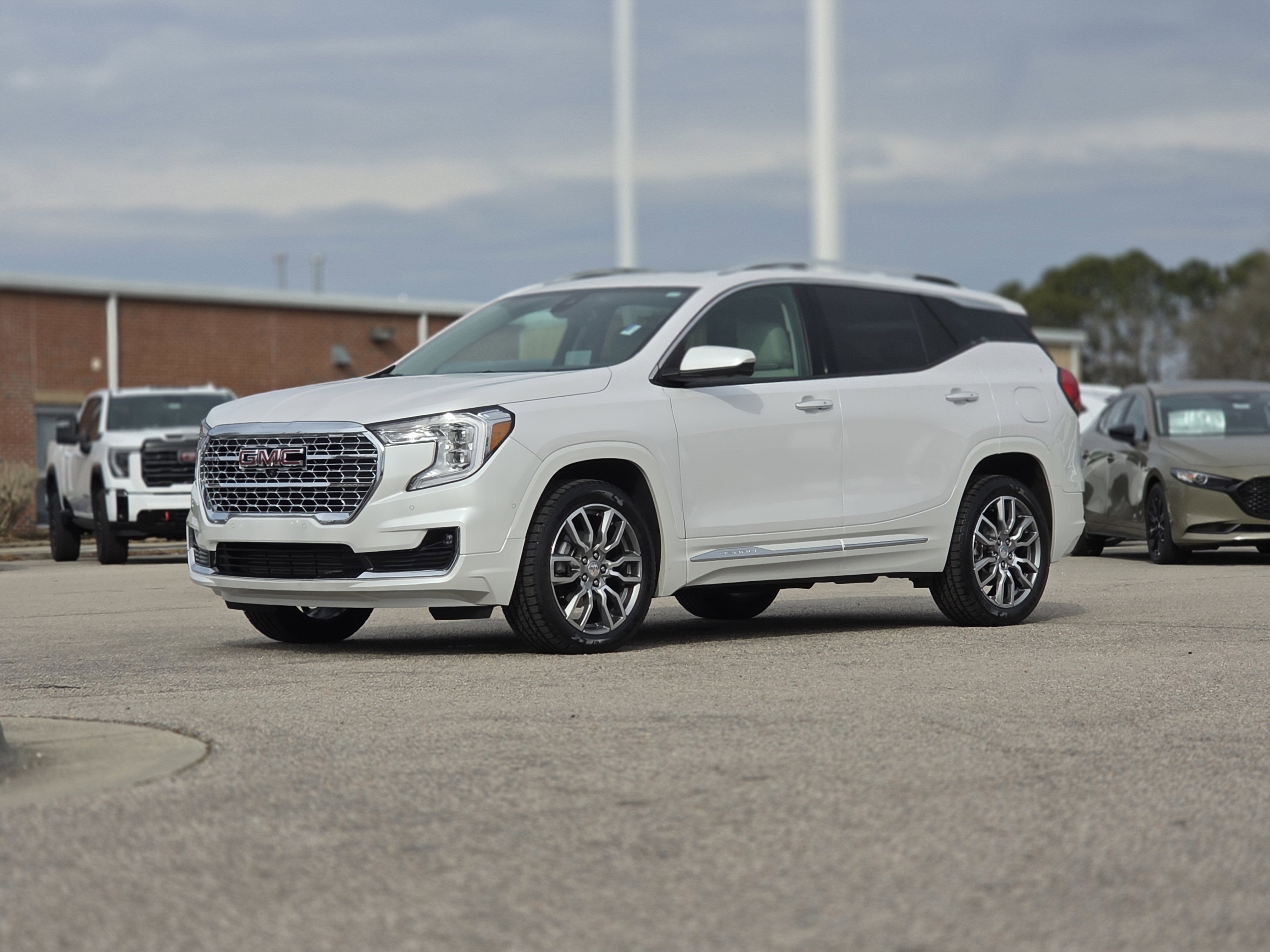 2023 GMC Terrain Denali