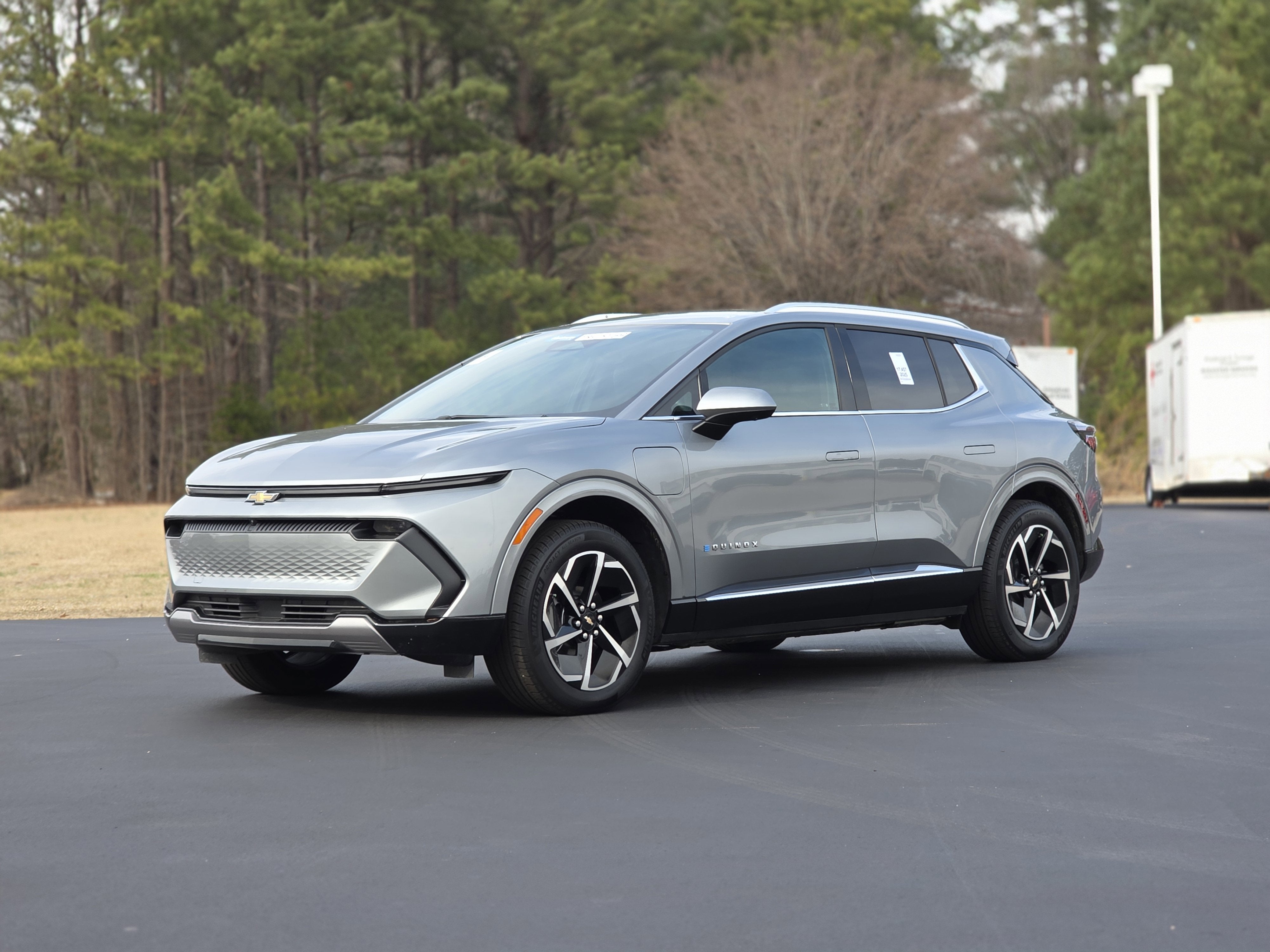 2025 Chevrolet Equinox EV LT