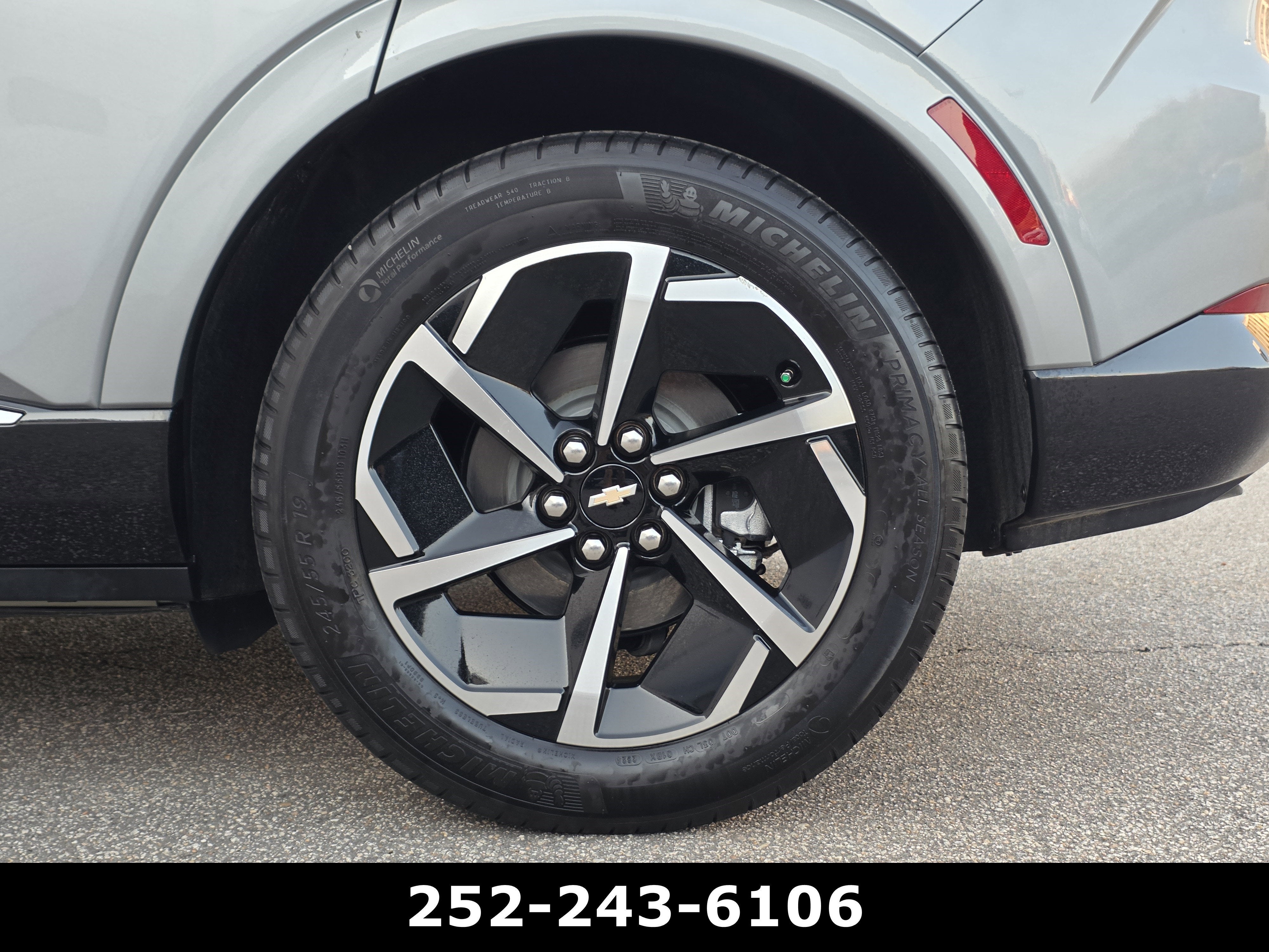 2025 Chevrolet Equinox EV LT