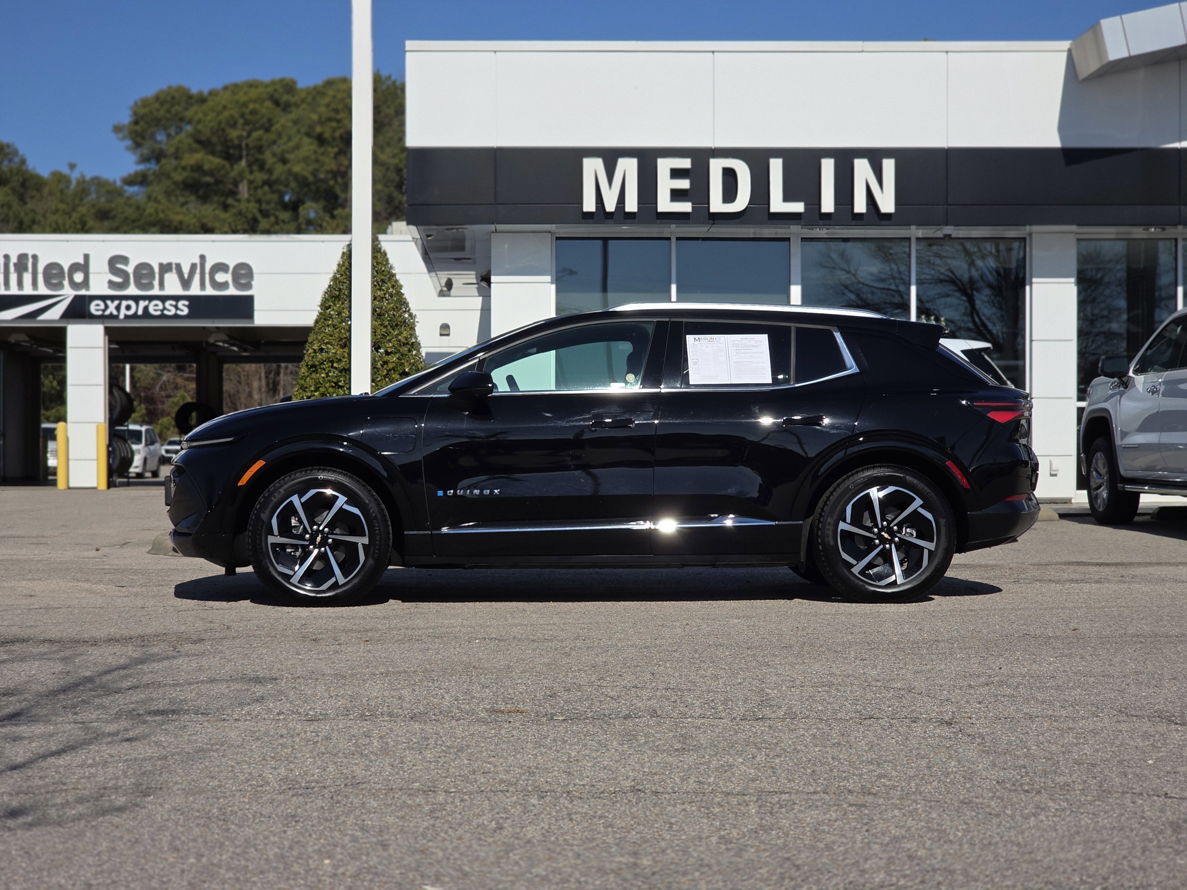 2025 Chevrolet Equinox EV LT
