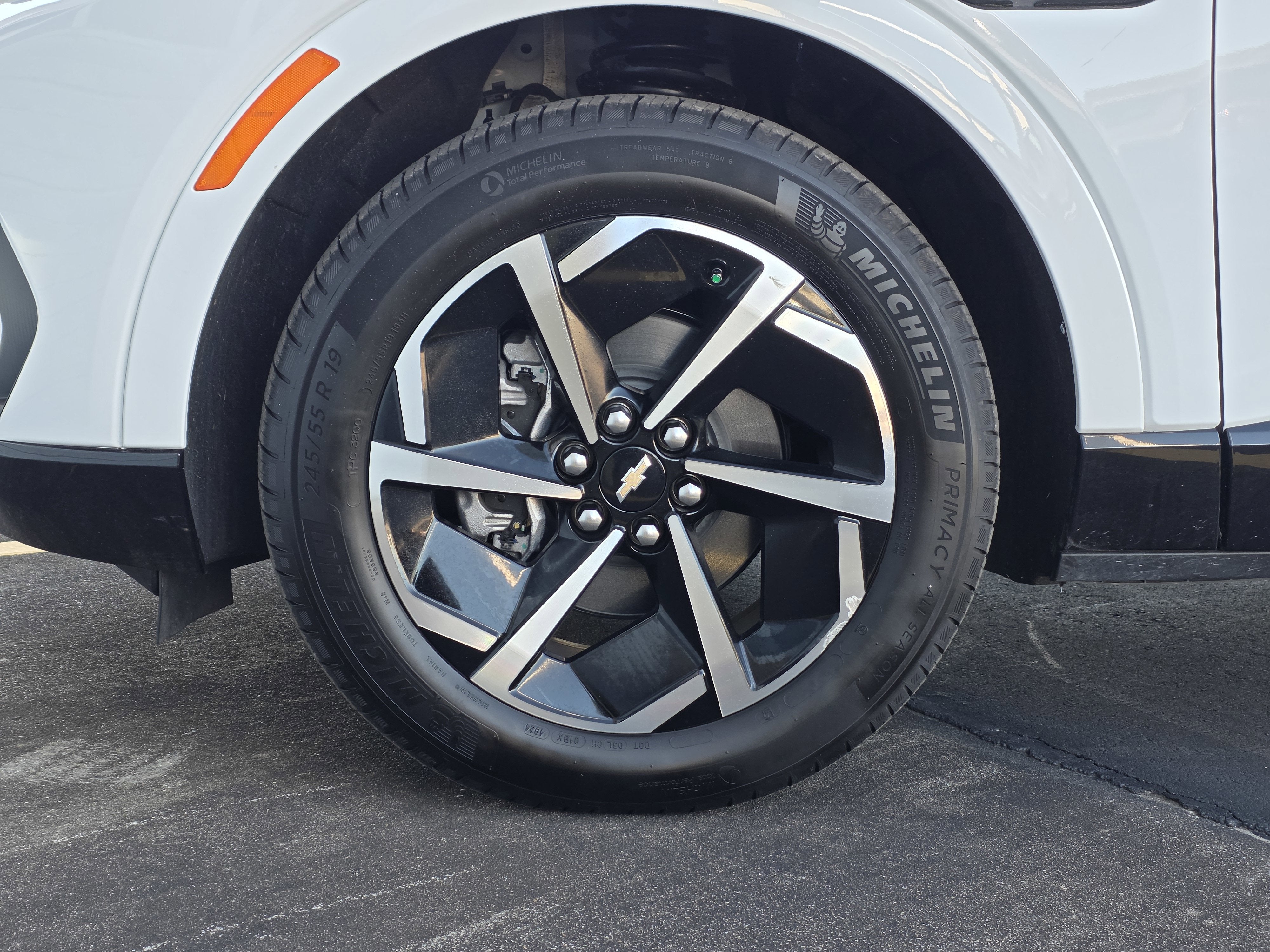 2025 Chevrolet Equinox EV LT