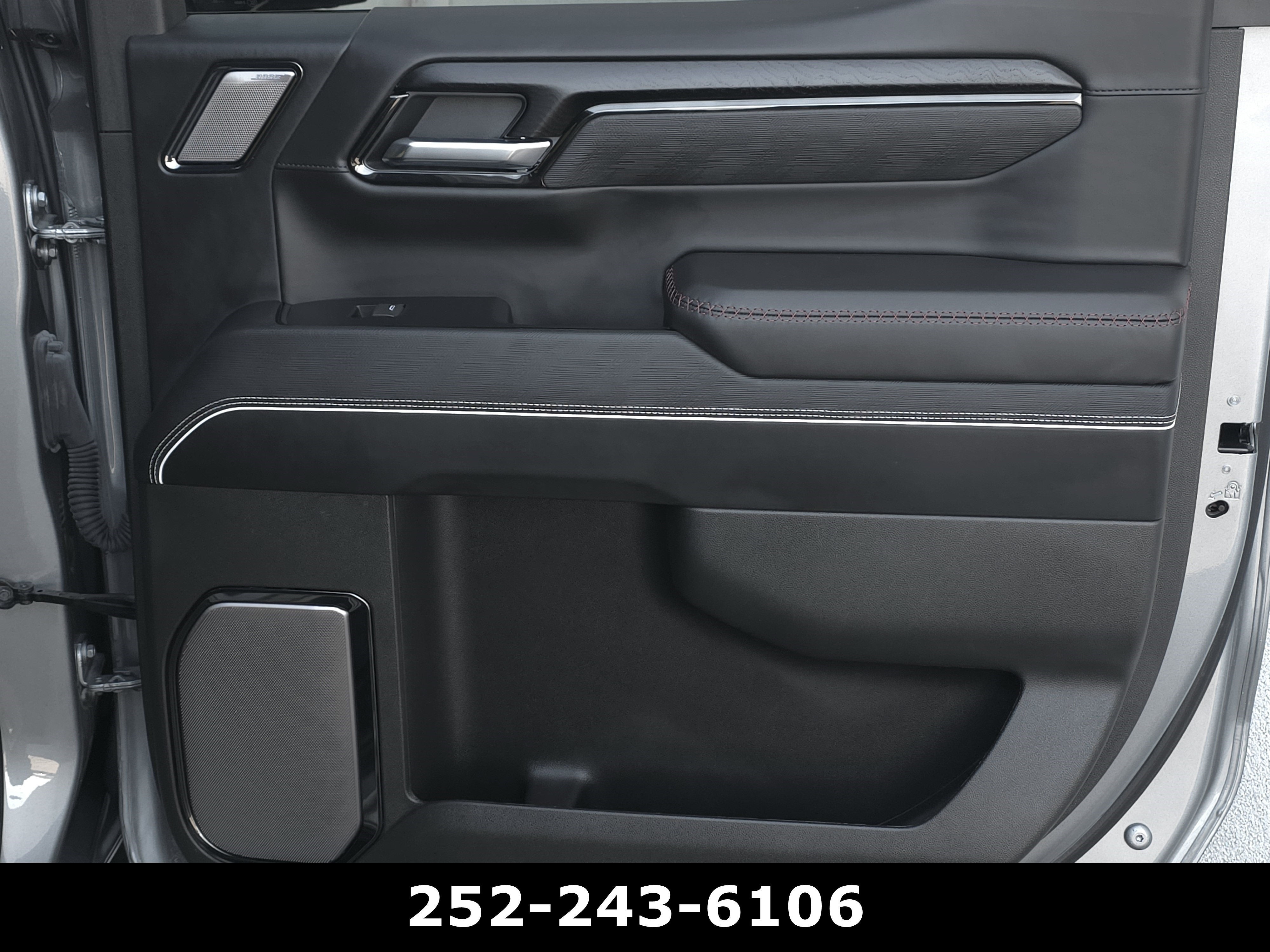 2025 GMC Sierra 1500 AT4X
