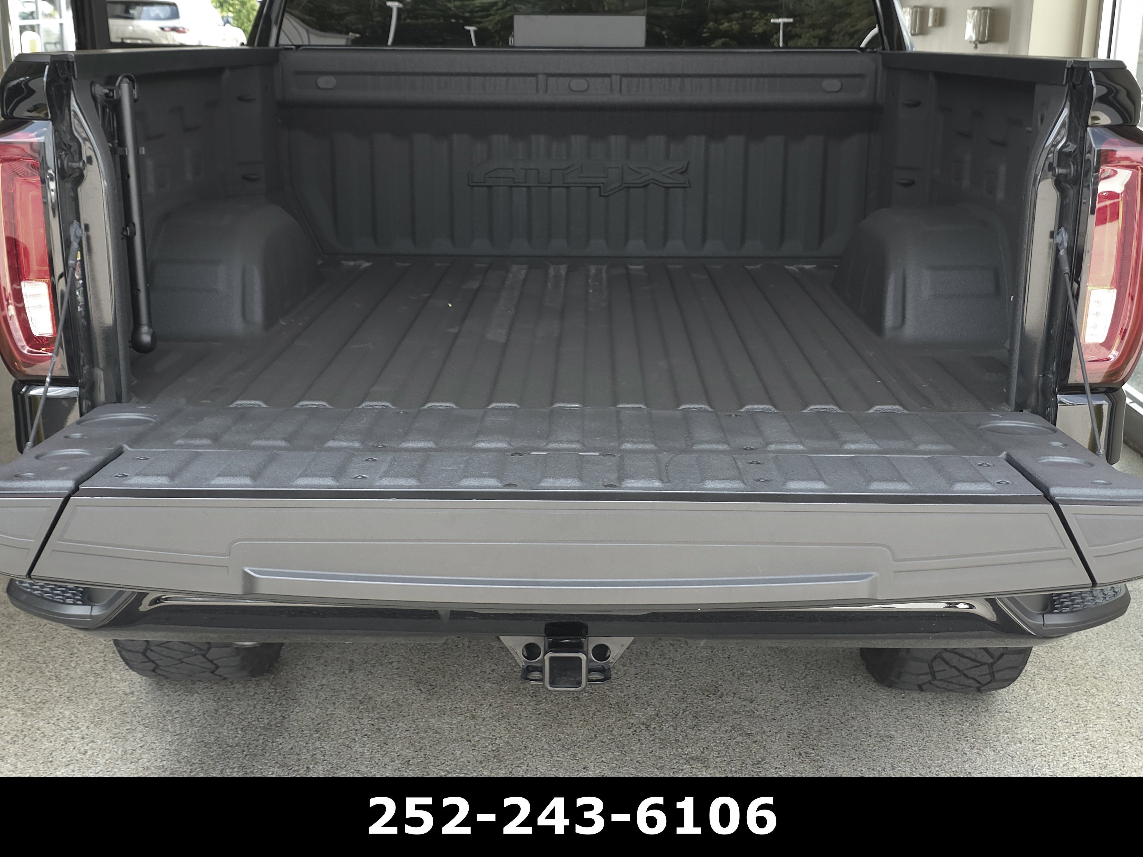 2023 GMC Sierra 1500 AT4X
