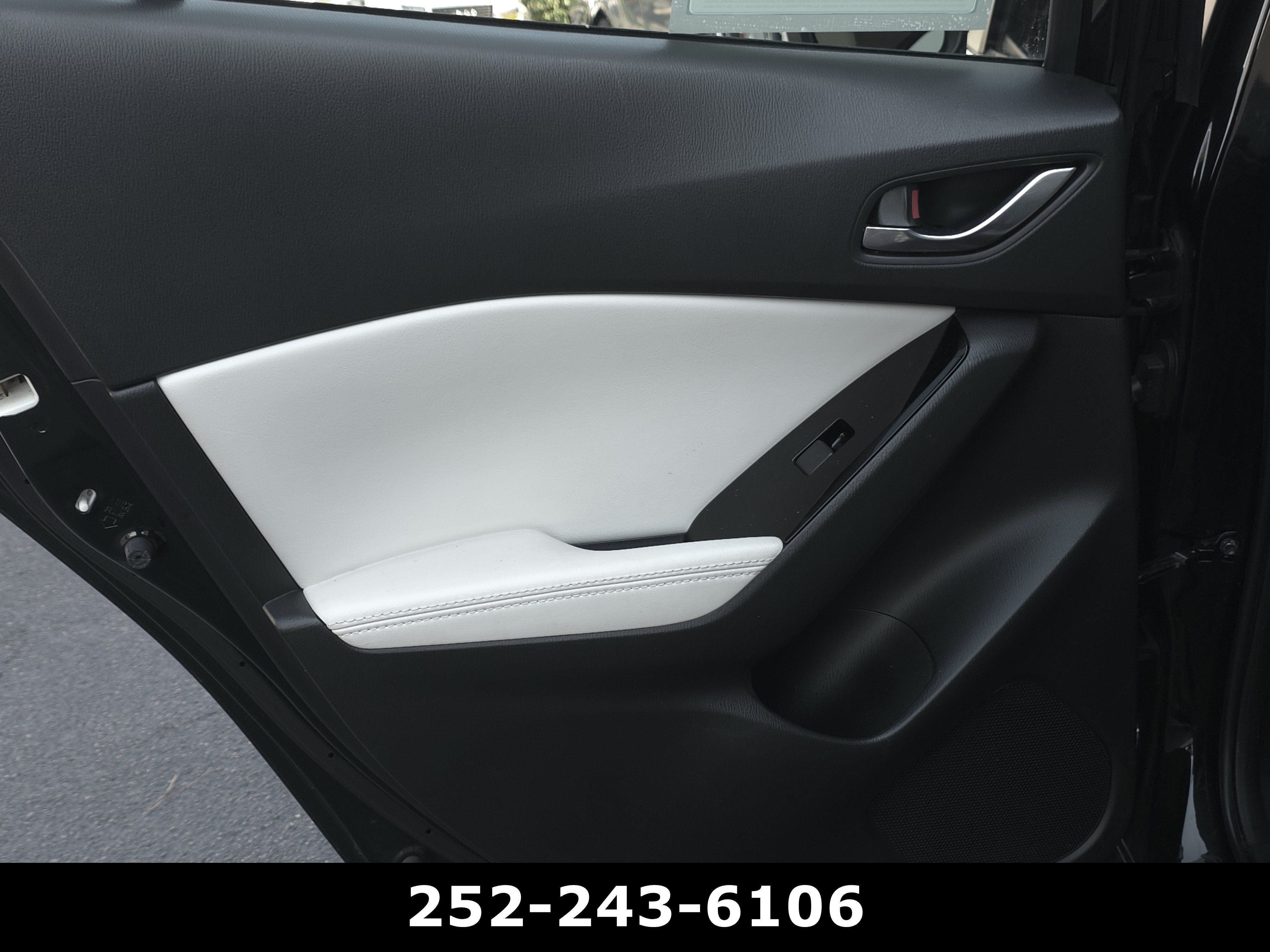 2017 Mazda Mazda3 5-Door Grand Touring