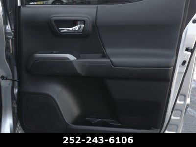 2022 Toyota Tacoma 4WD SR