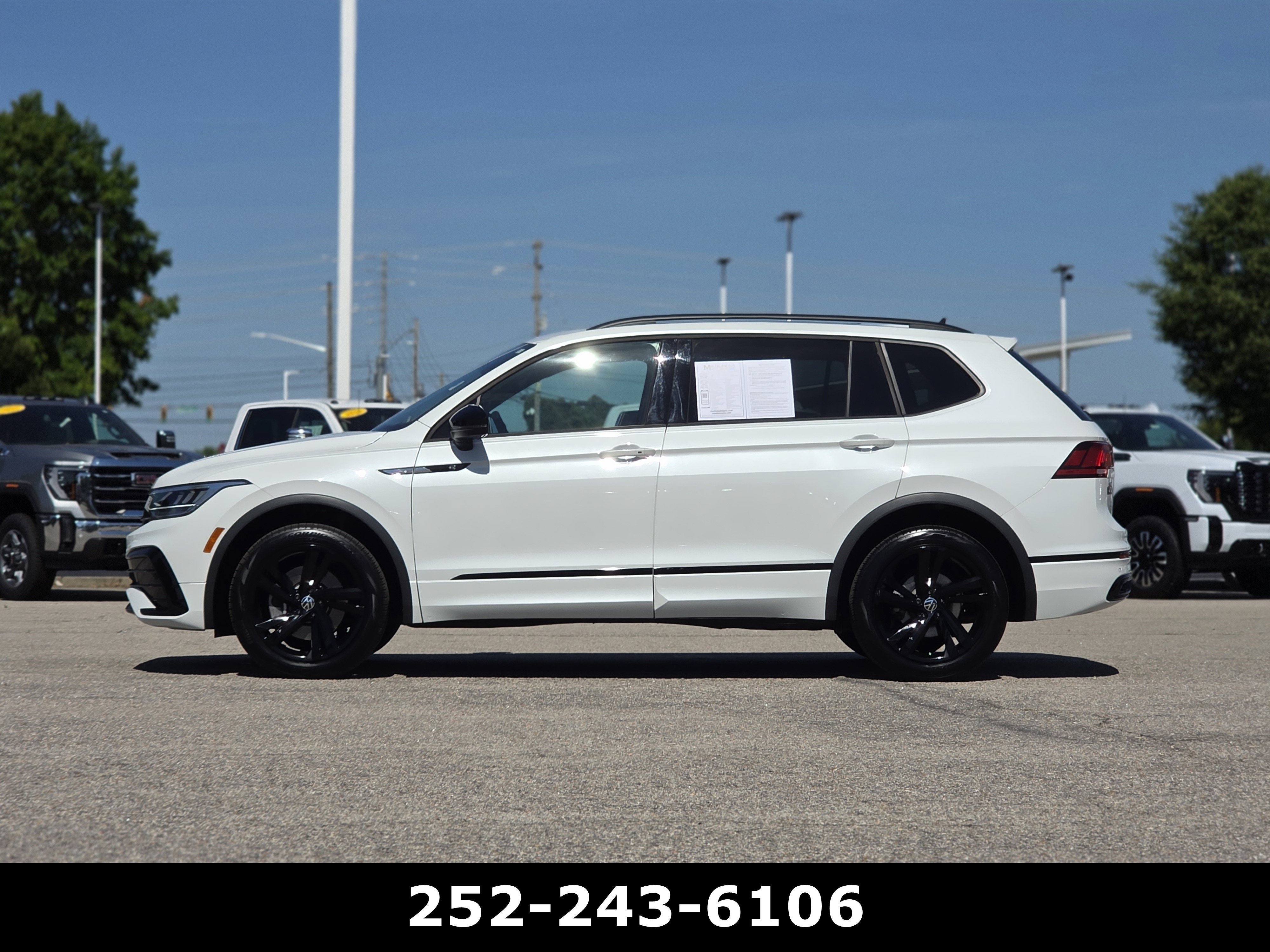 2024 Volkswagen Tiguan SE R-Line Black