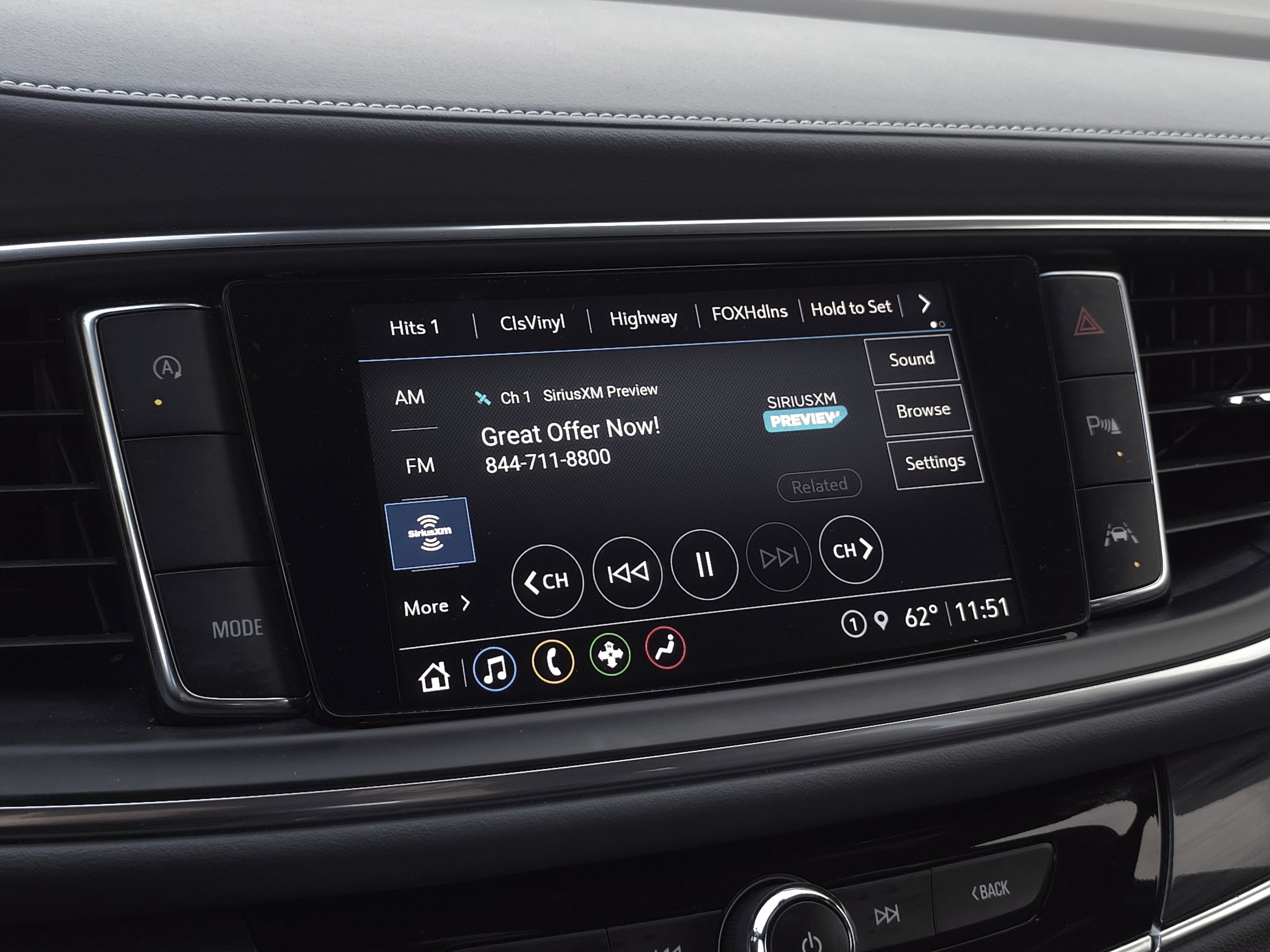 2023 Buick Enclave Essence