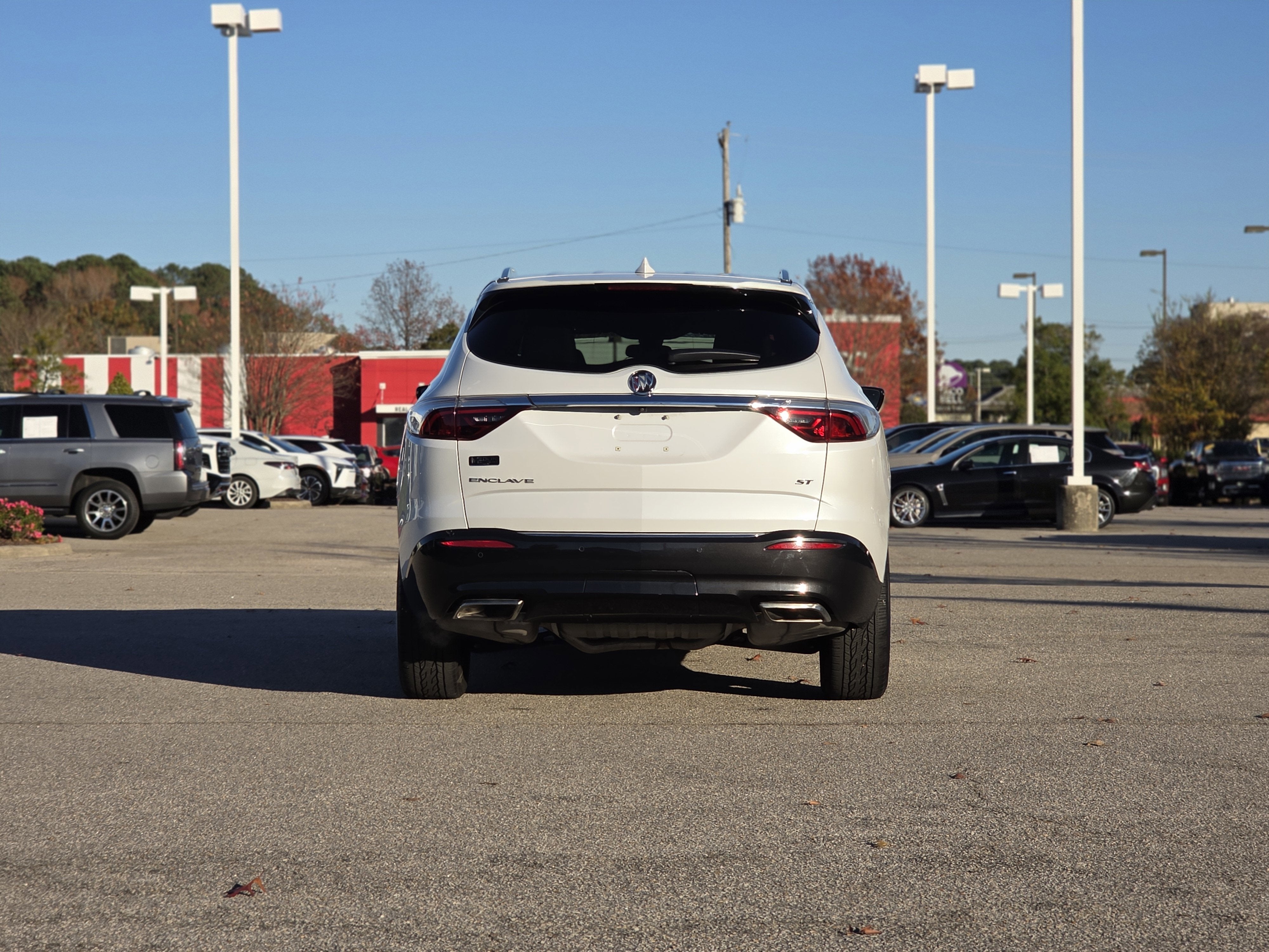 2023 Buick Enclave Essence