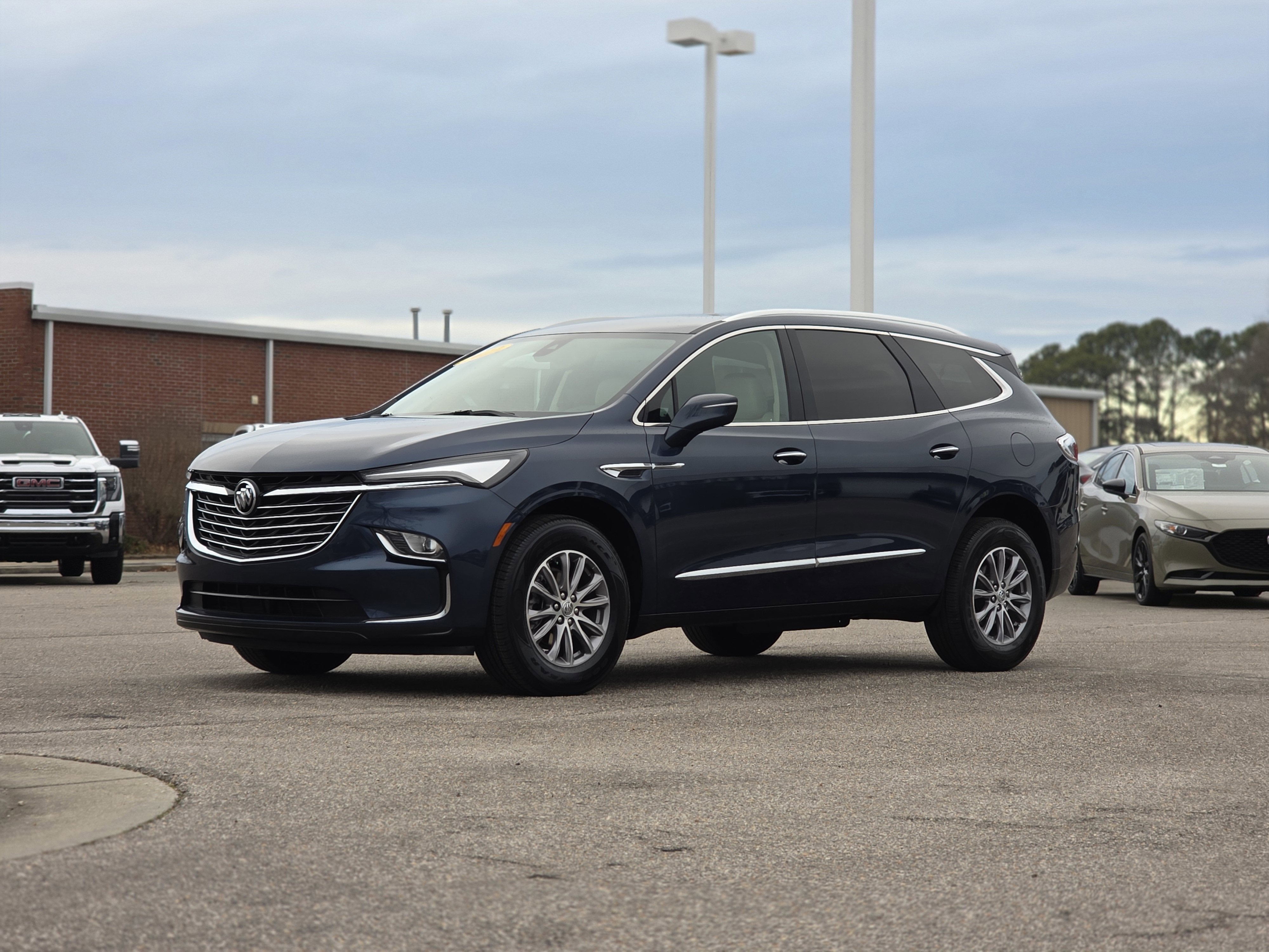 2023 Buick Enclave Essence