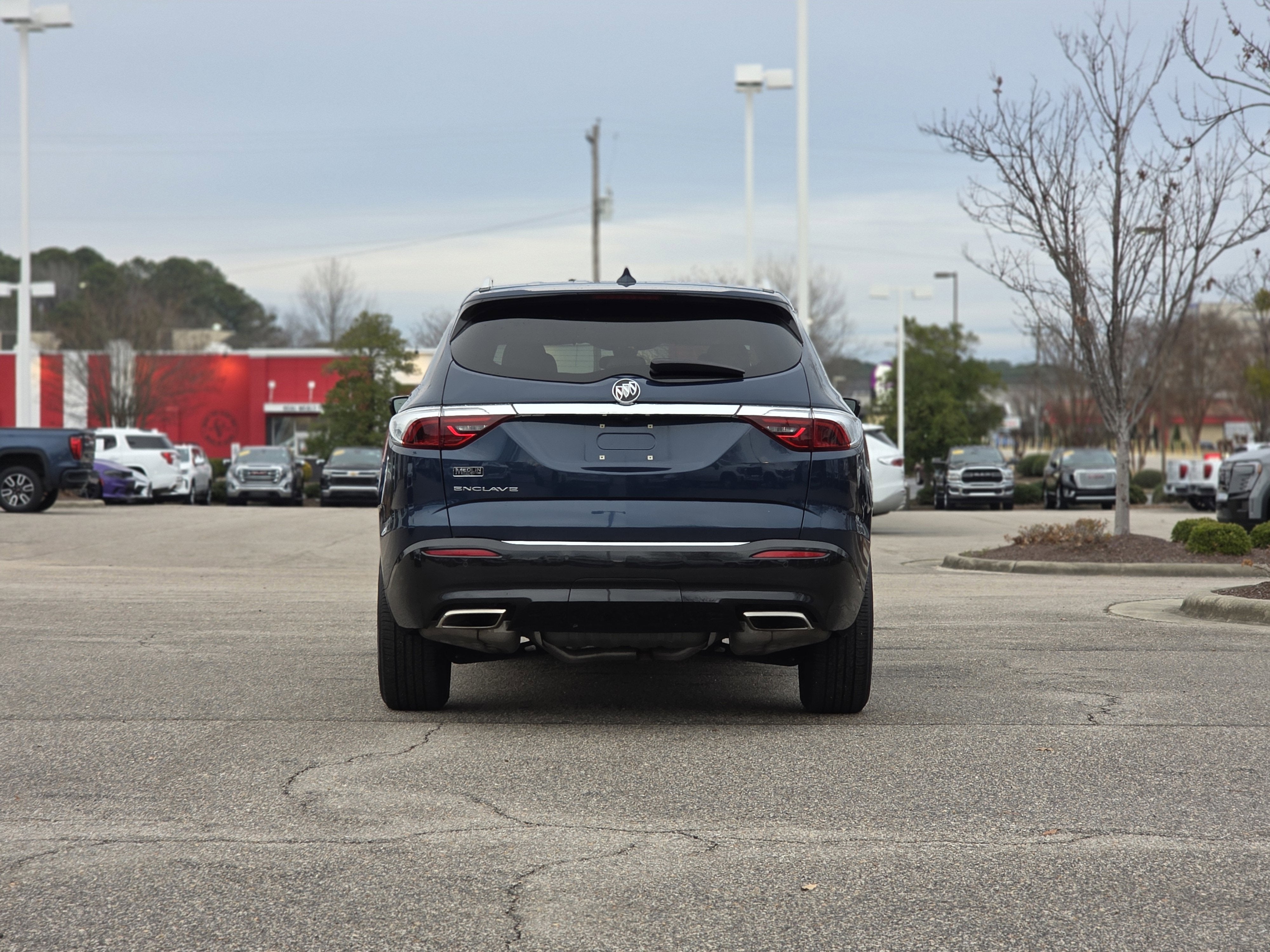 2023 Buick Enclave Essence