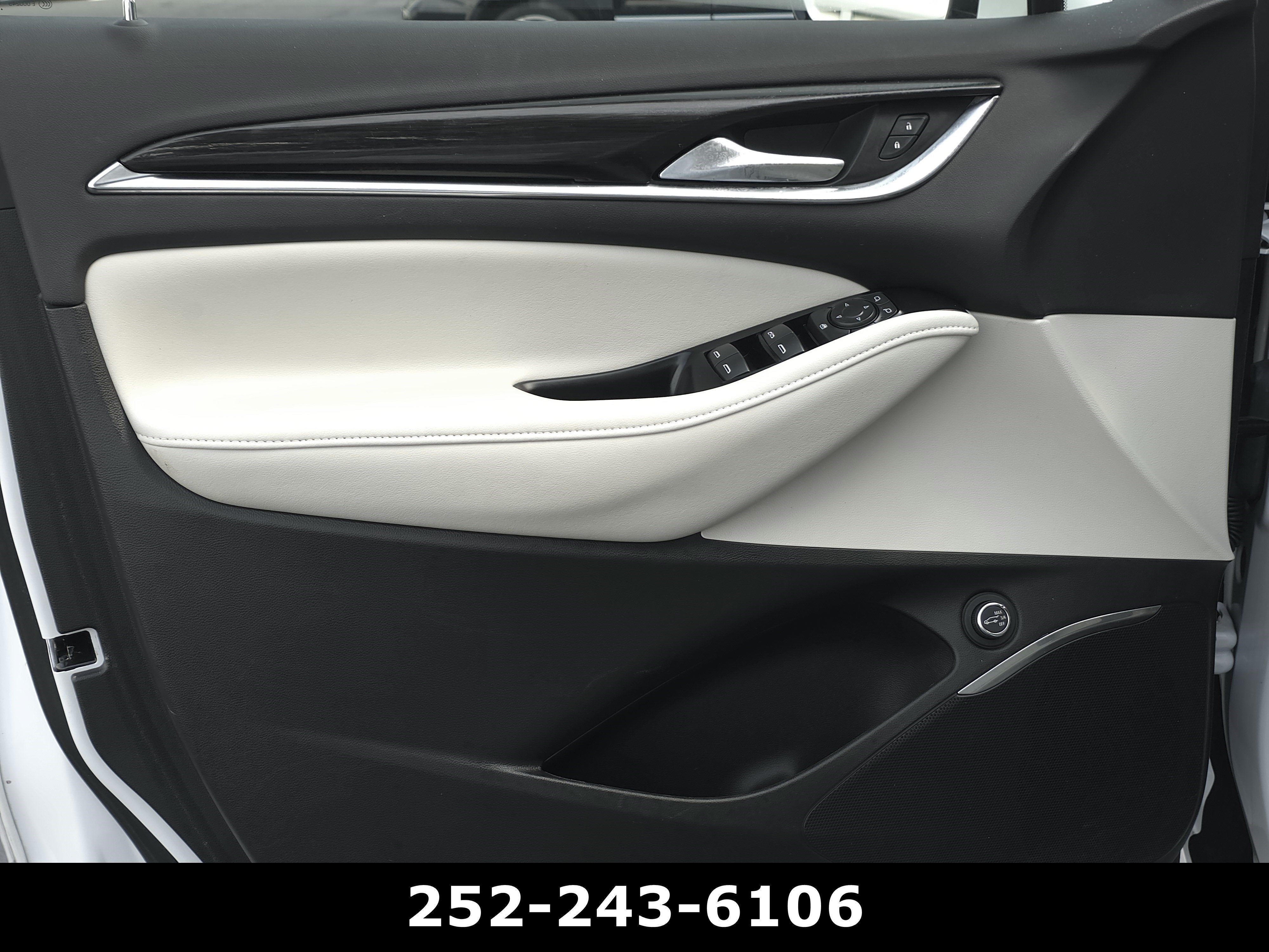 2023 Buick Enclave Essence